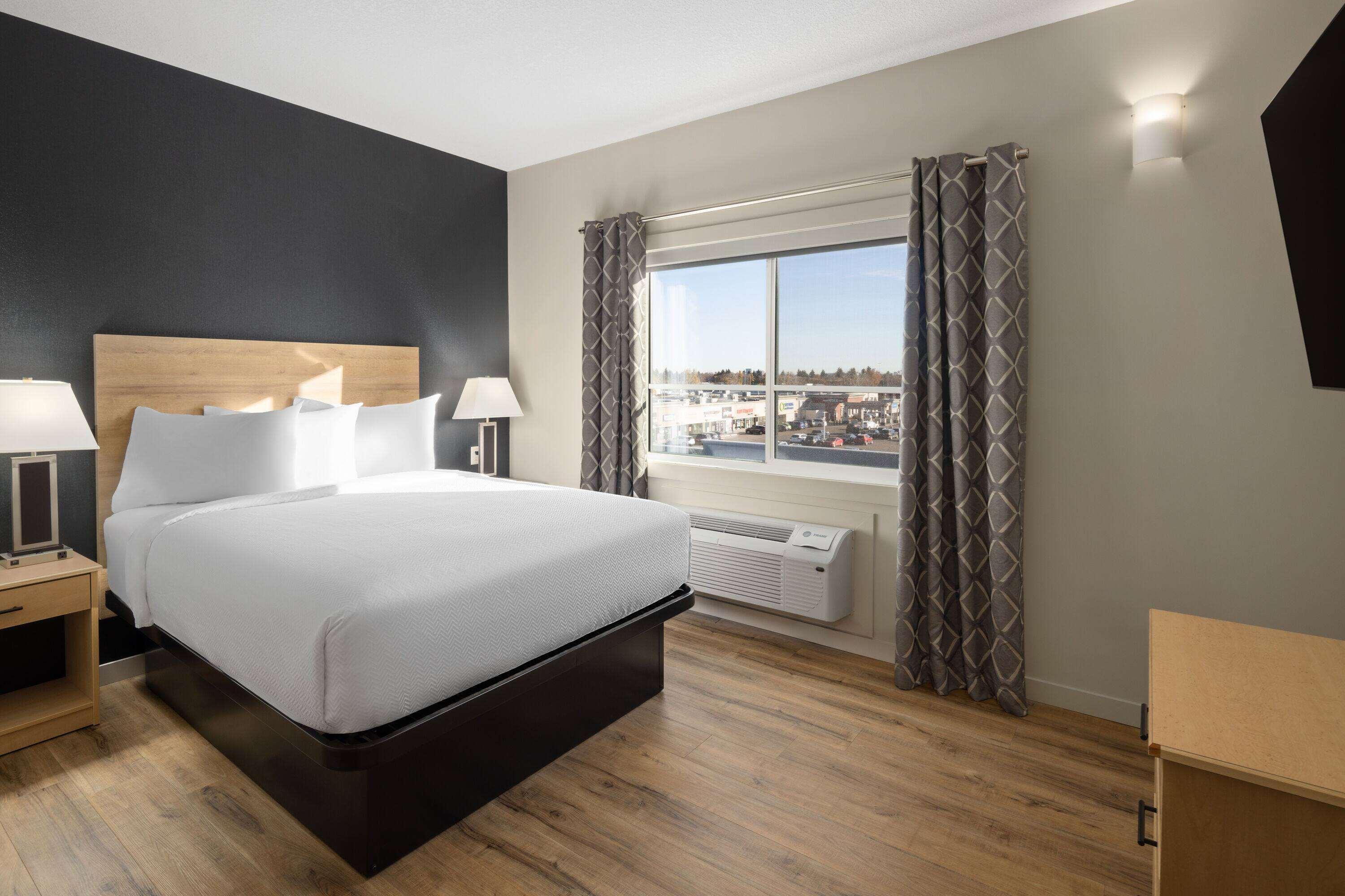 Suite Two Queen Beds