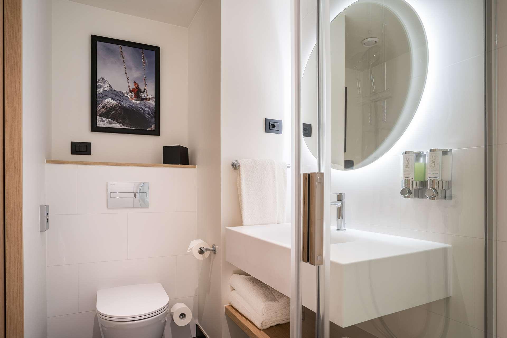 Double Queen Size Bed