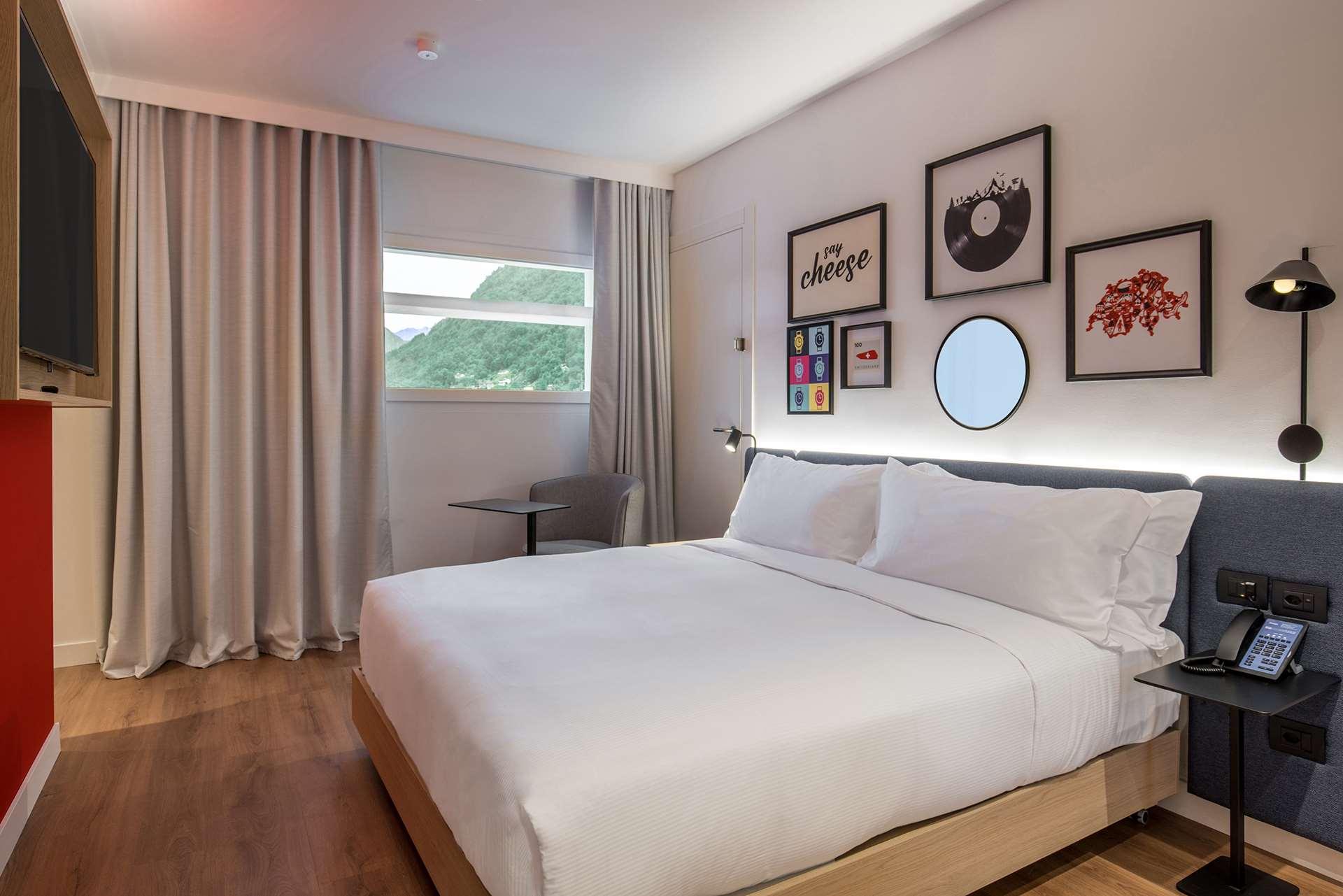 Double King Size Bed