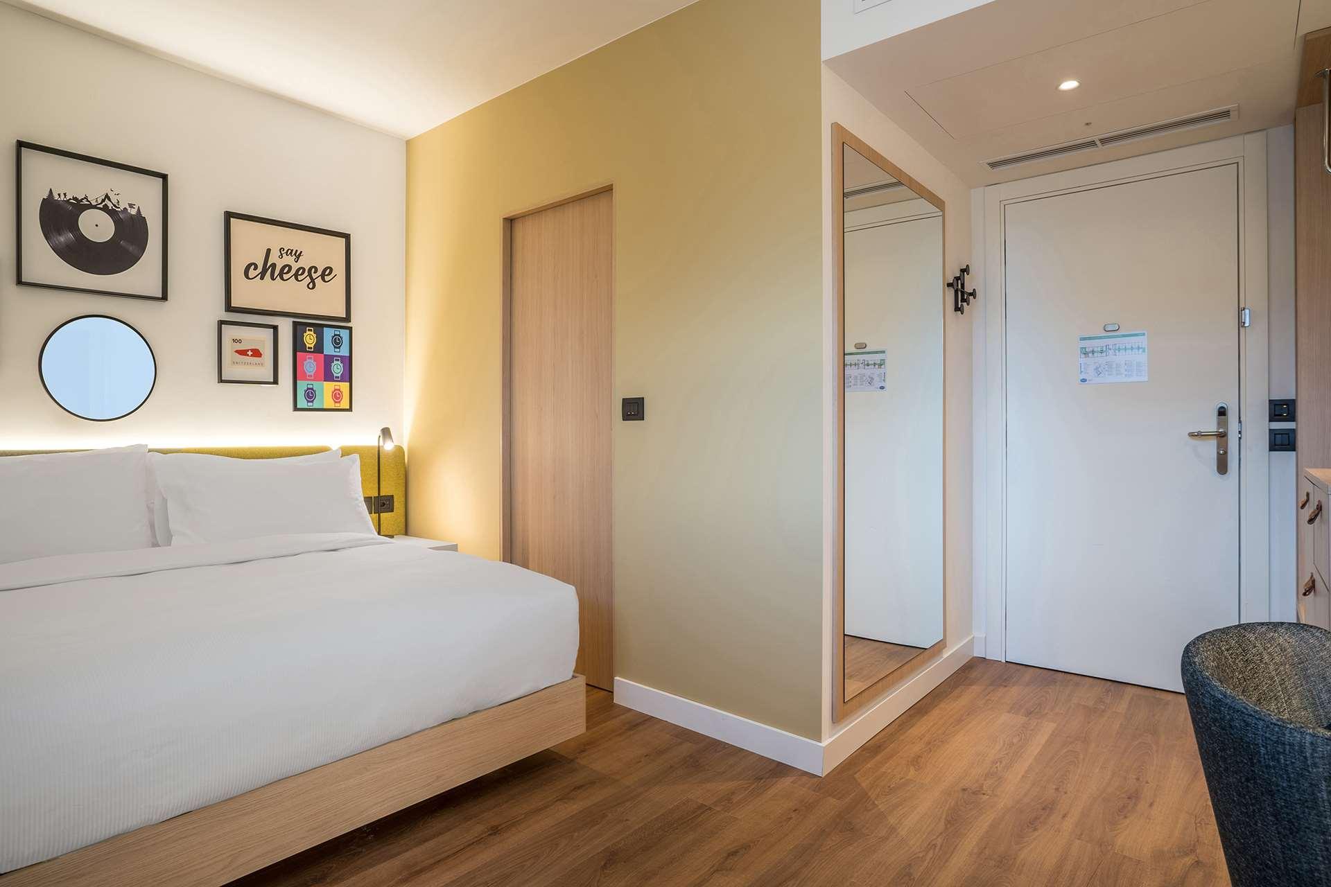 Double King Size Bed