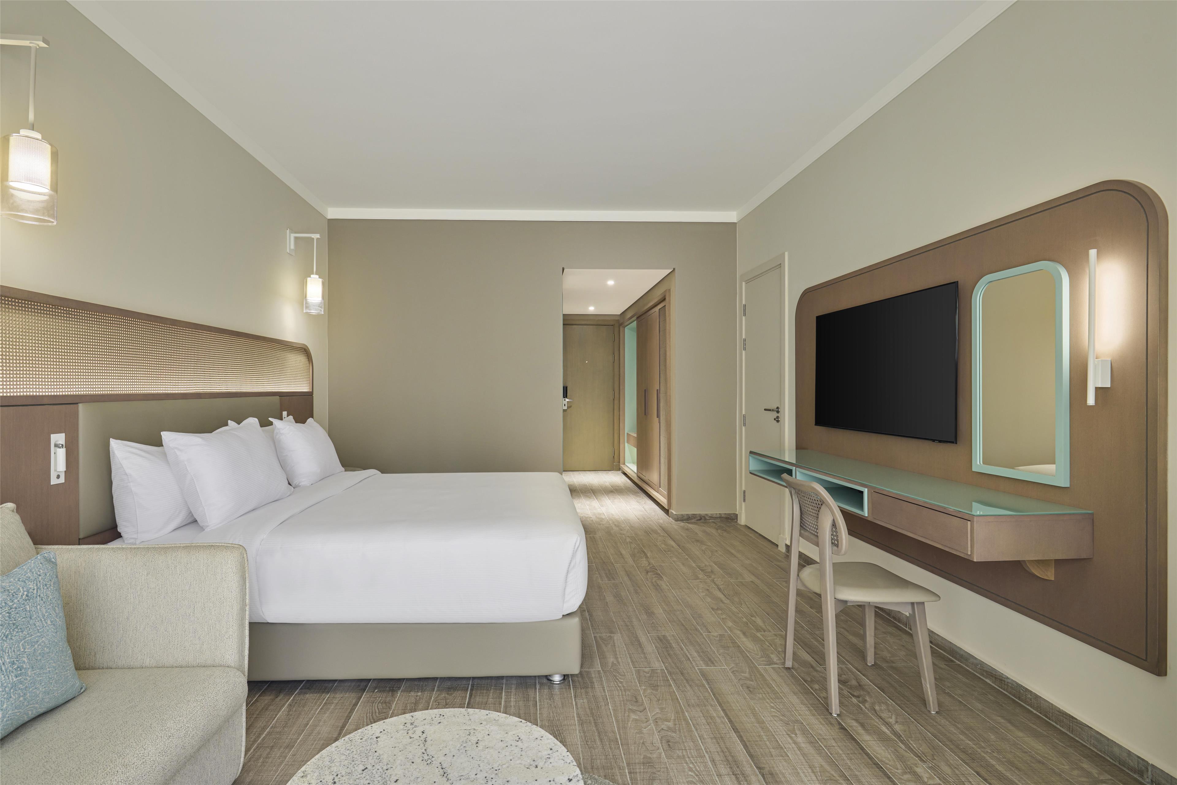 Double Guest Room King Bed