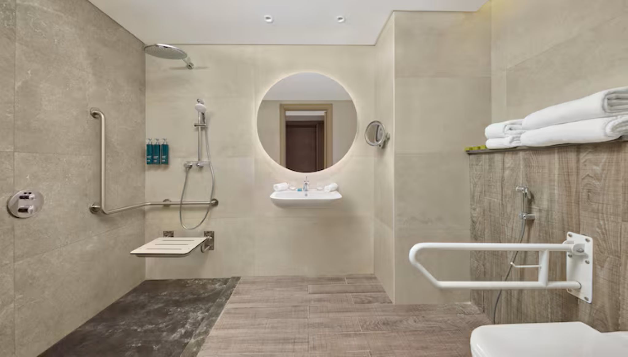 Double Accessible King Size Bed