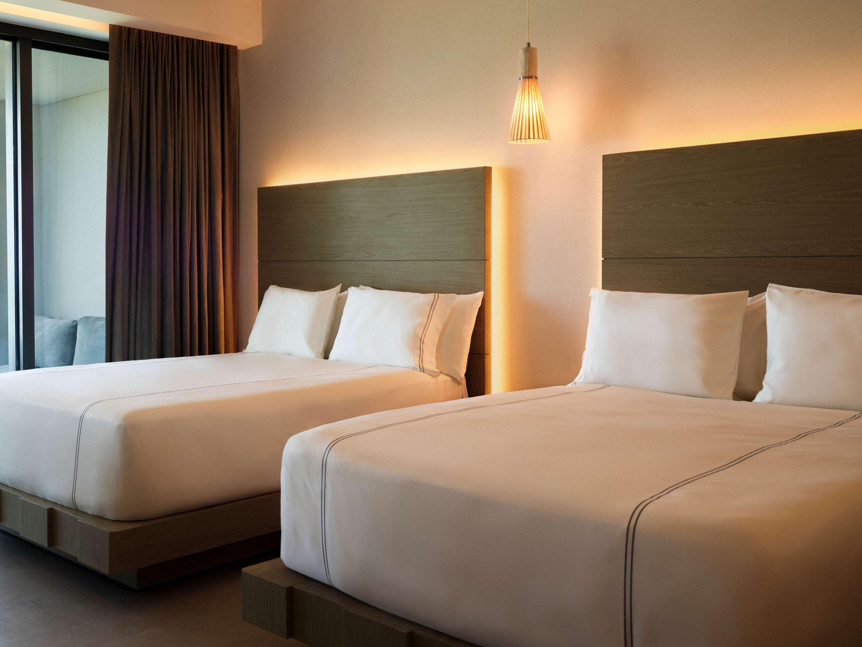 Double Ocean View Two Queen Beds