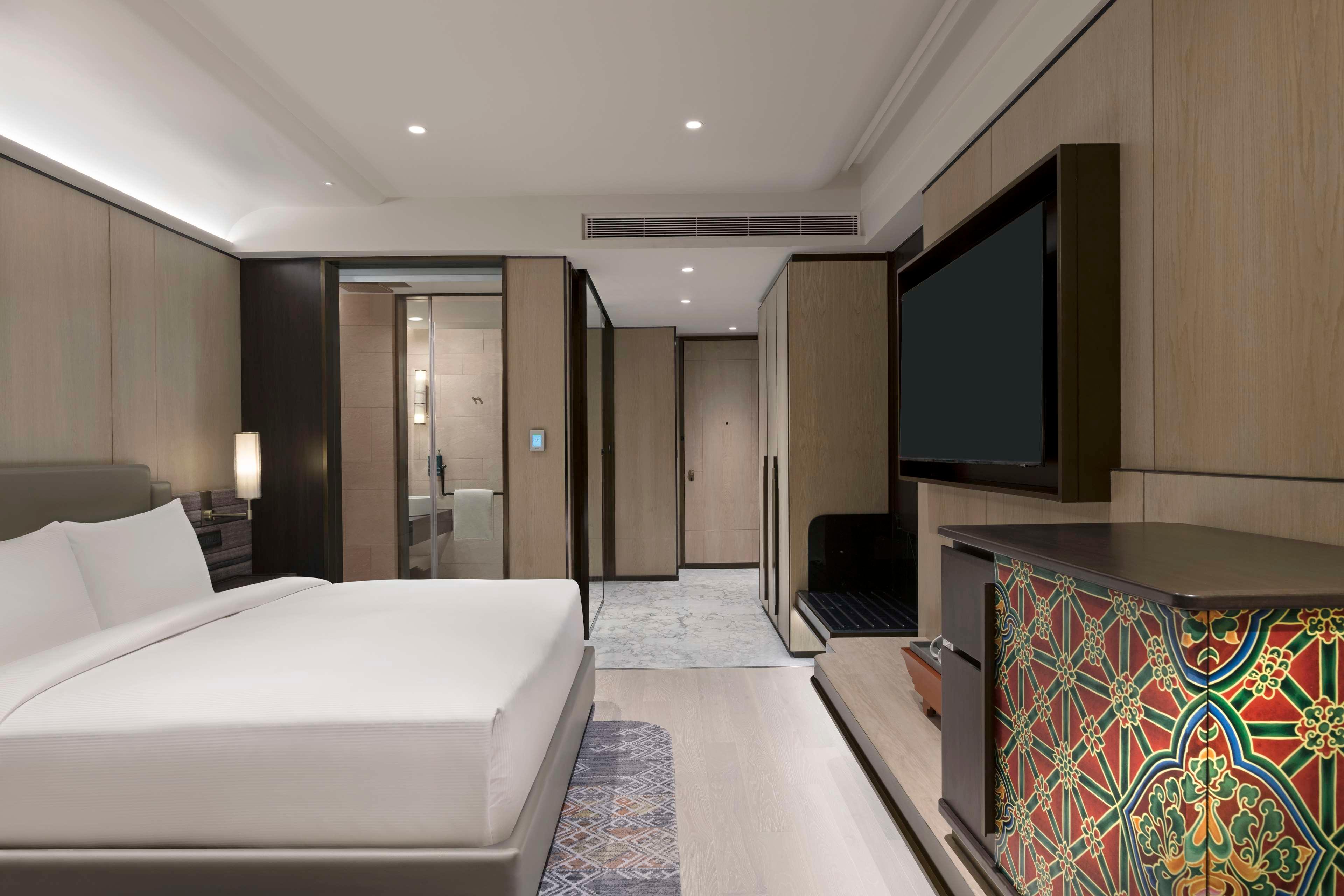 Double Premium King Bed