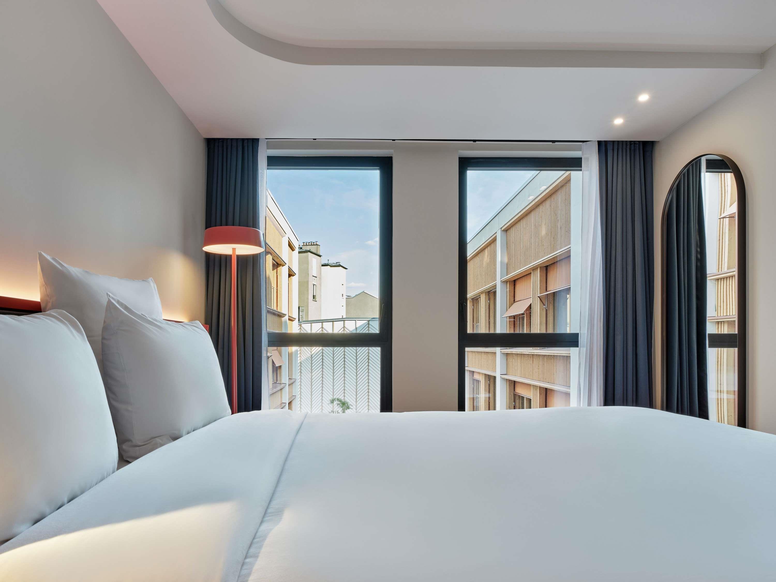 Double Queen Size Bed