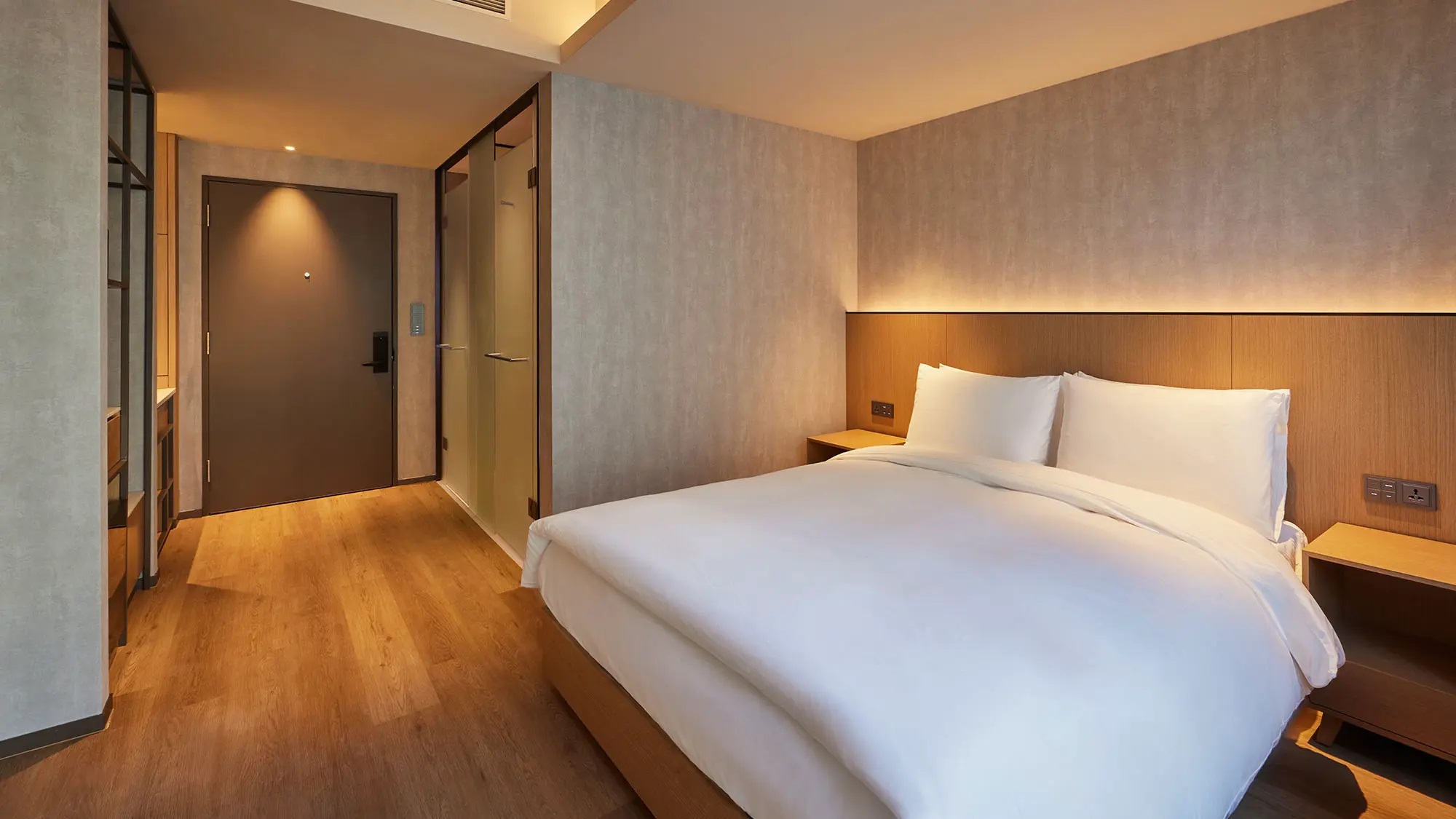 Double Queen Size Bed