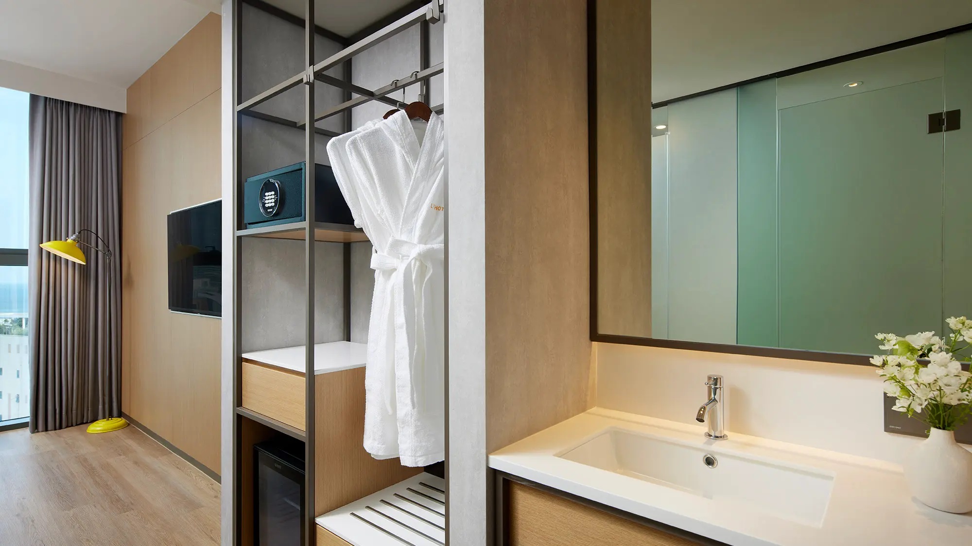 Double Superior Queen Bed