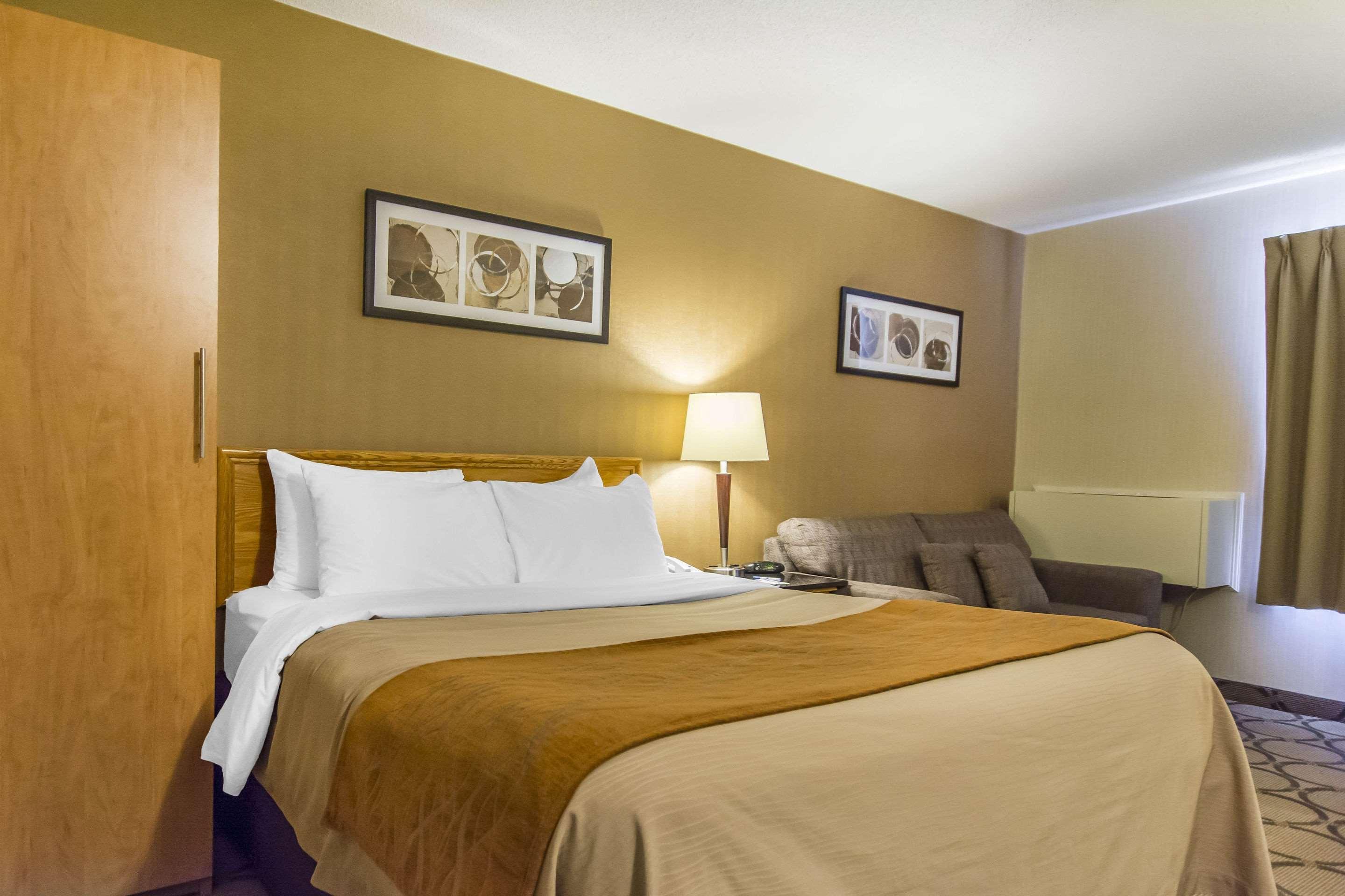 Double Queen Size Bed