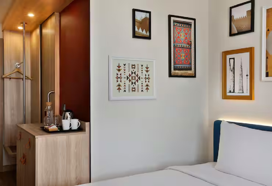 Double or Twin Queen Size Bed