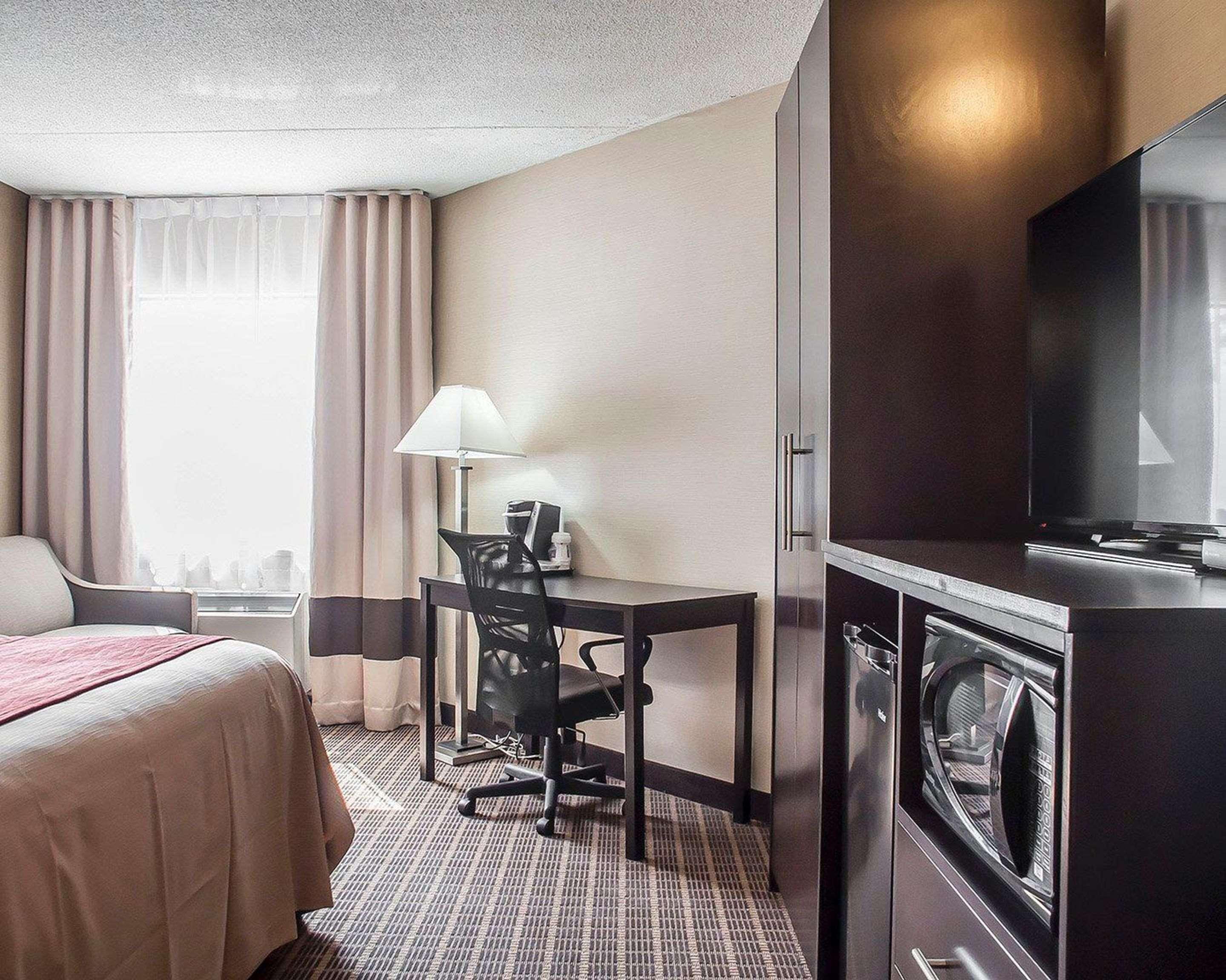 Double King Bed Non Smoking