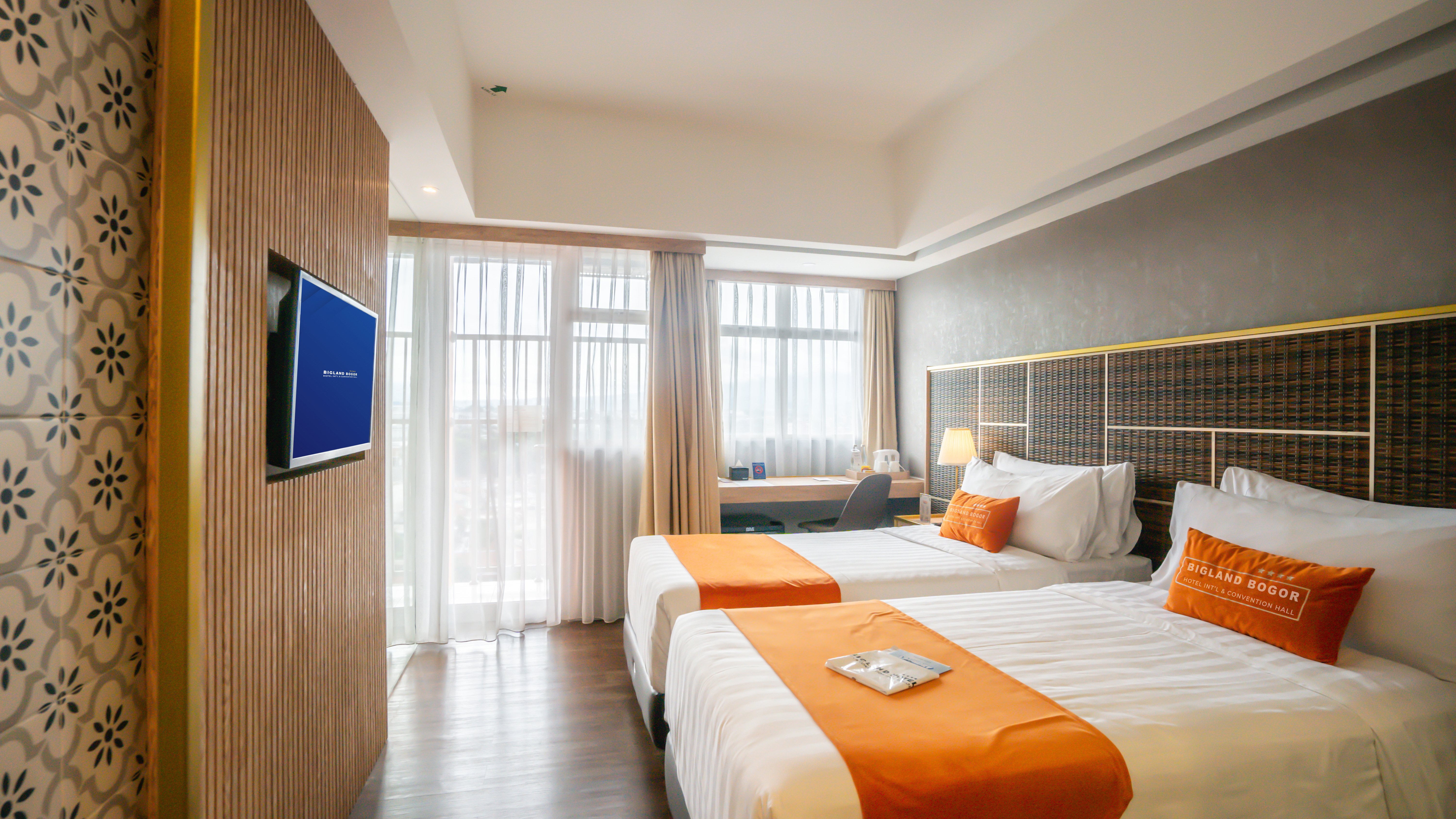 Twin Deluxe with Balcony