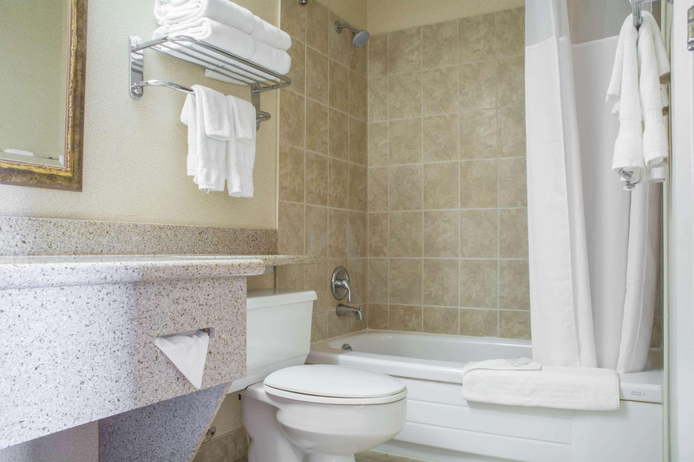 Double Two Queen Beds Non Smoking