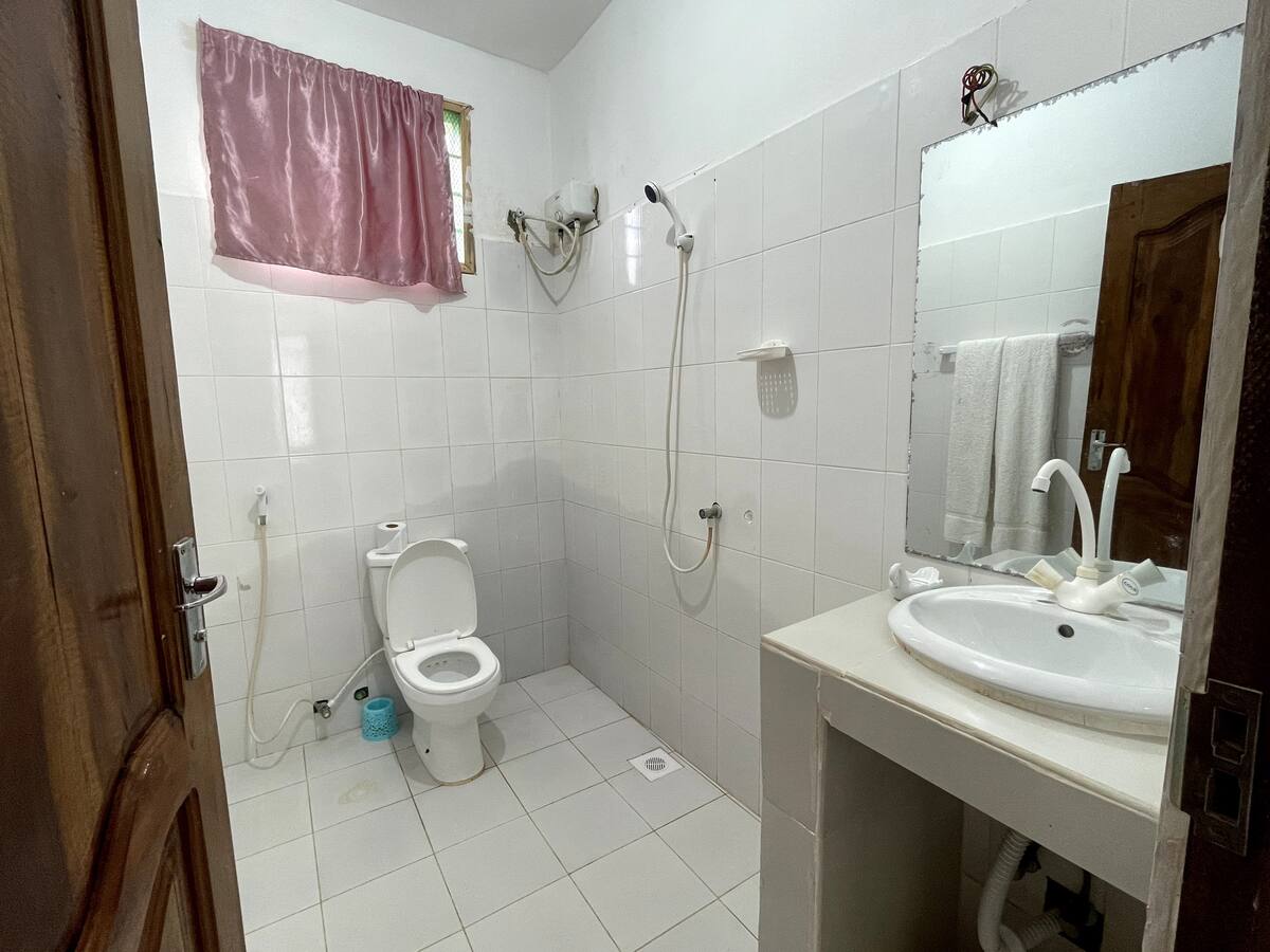 Double King Size Bed