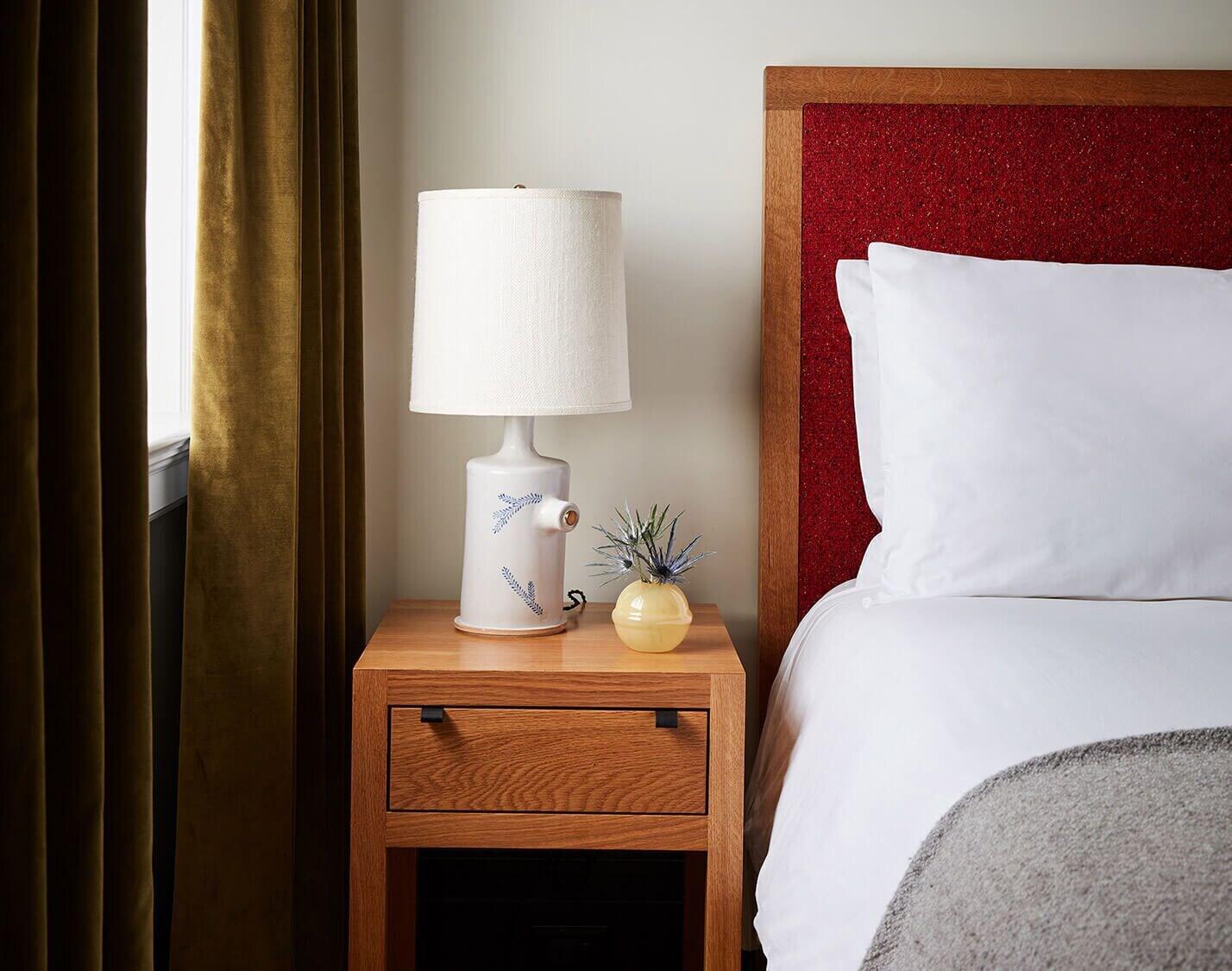 Studio Queen Size Bed