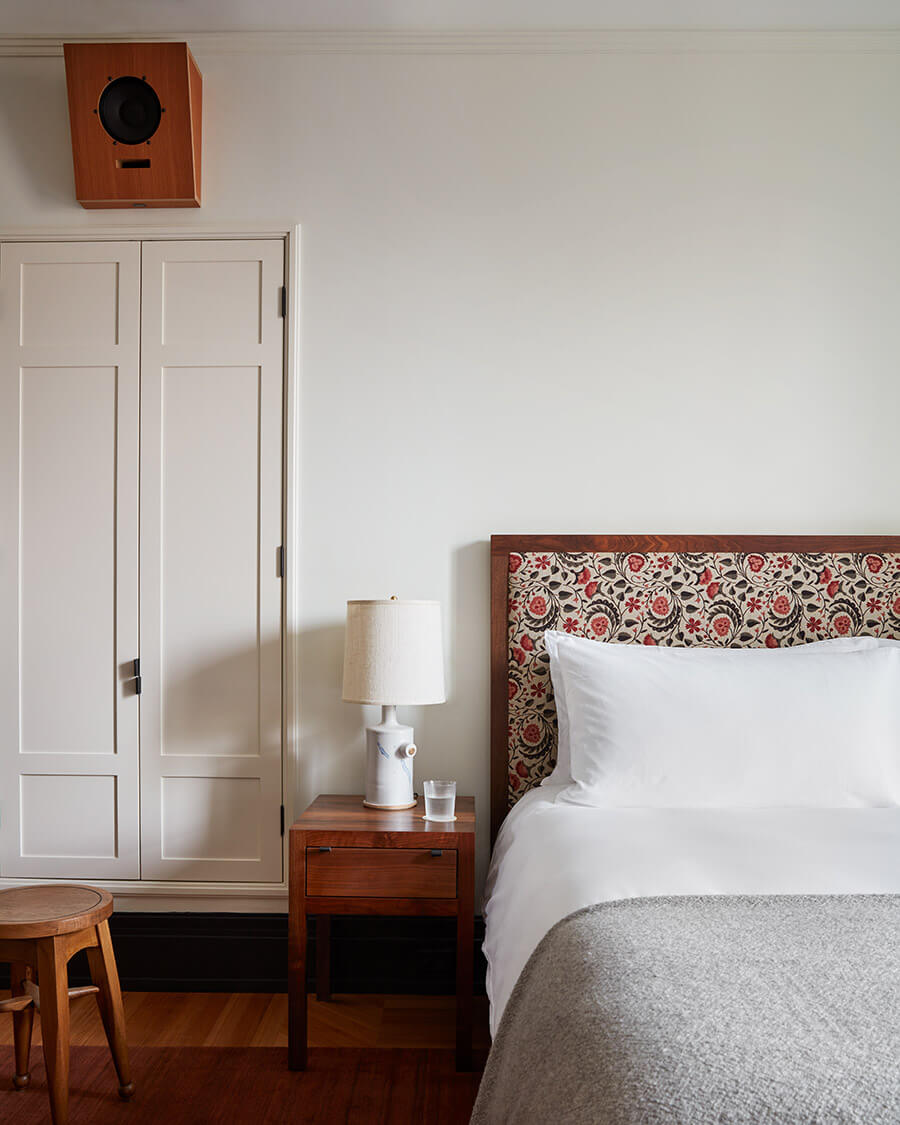 Studio King Size Bed