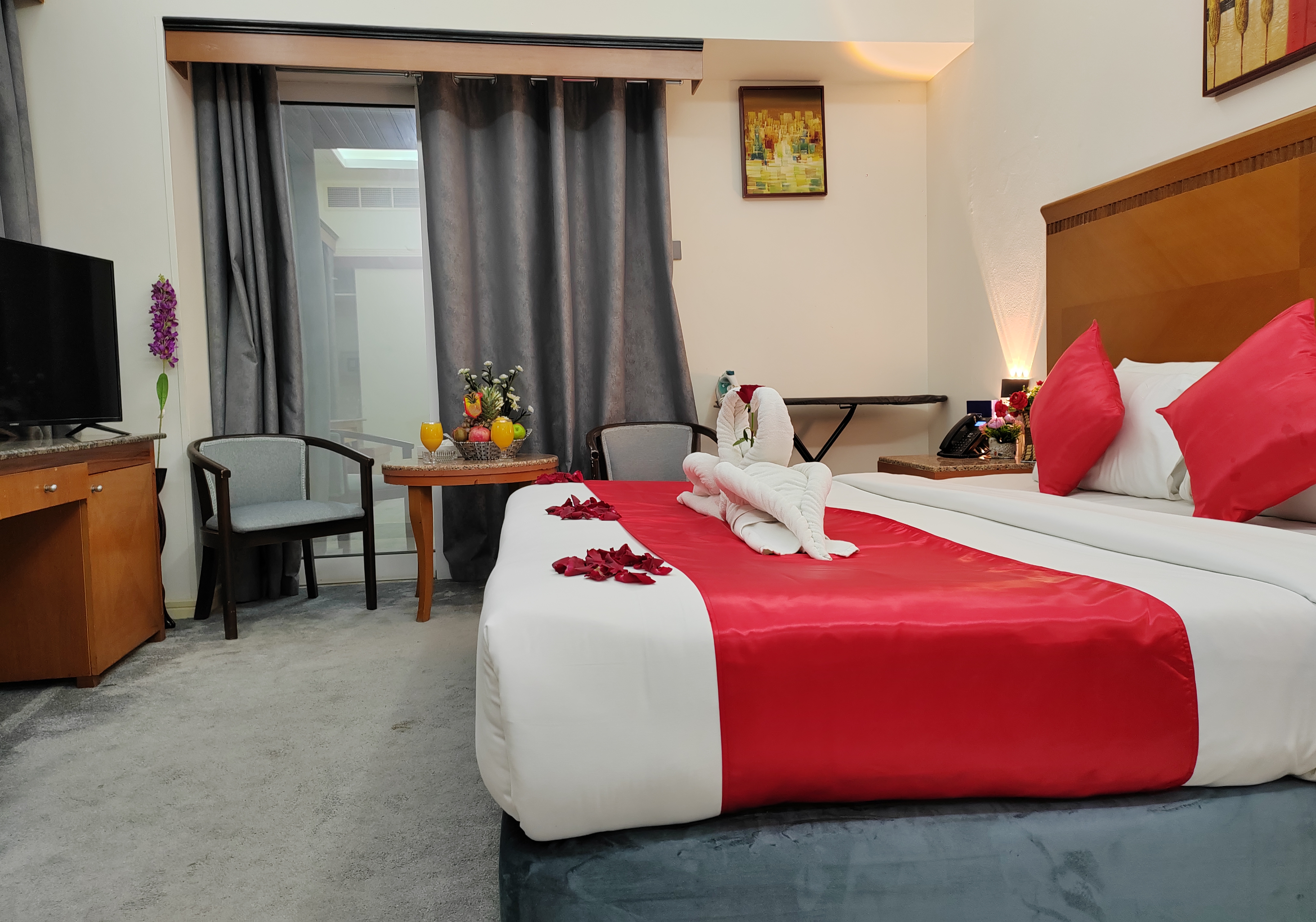 Double or Twin Deluxe King Bed