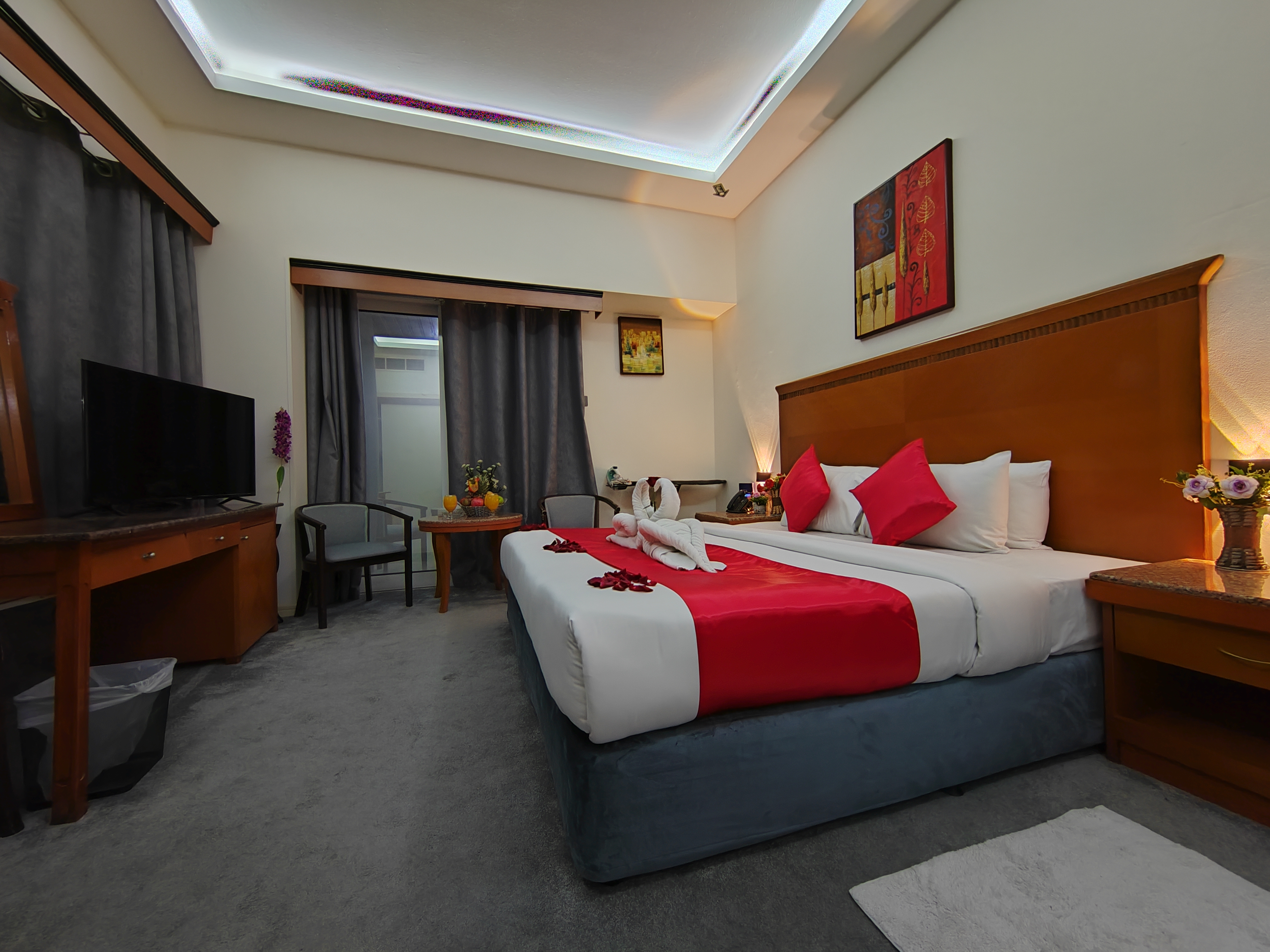 Double or Twin Deluxe King Bed