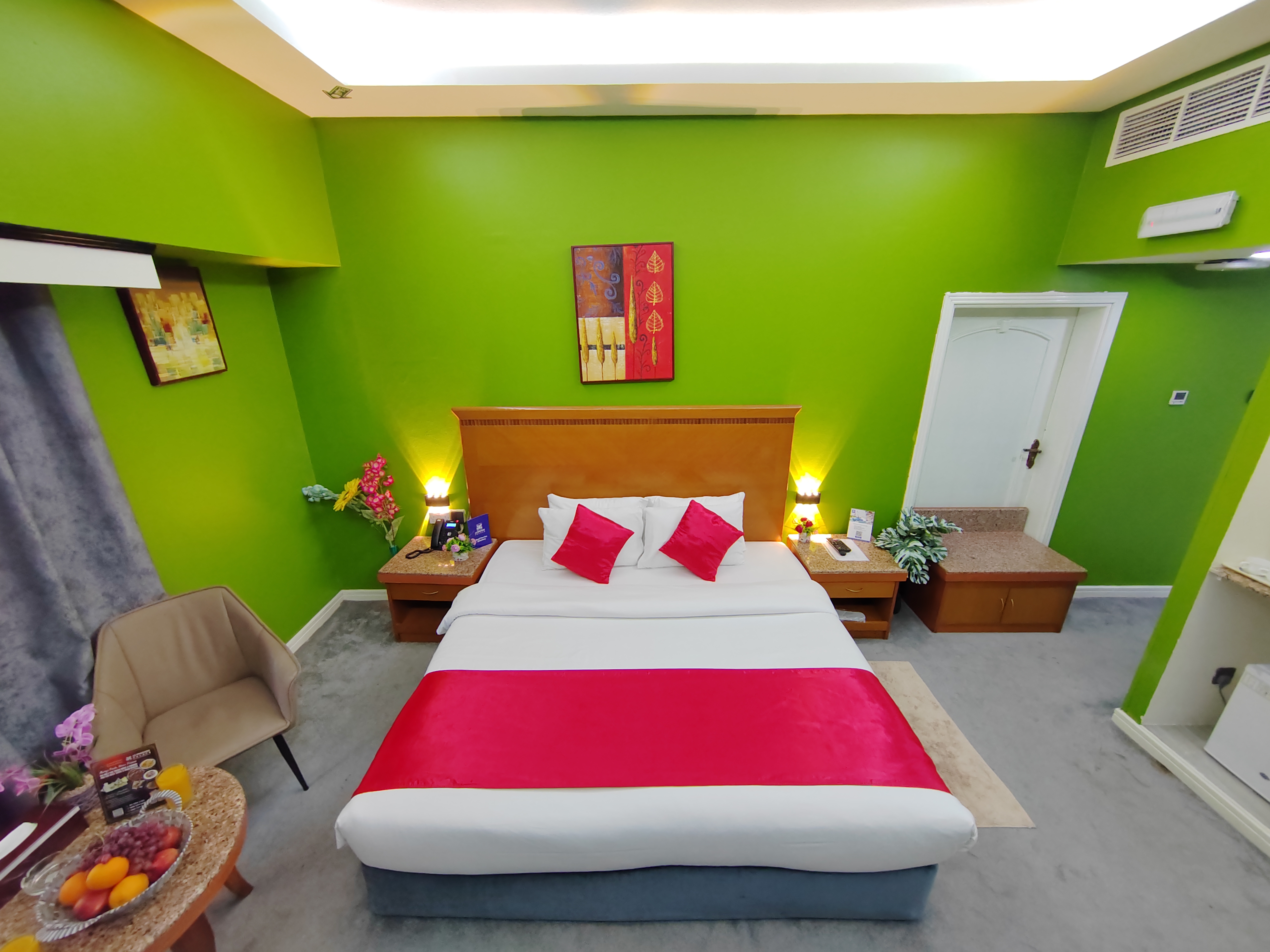 Double or Twin Deluxe King Bed