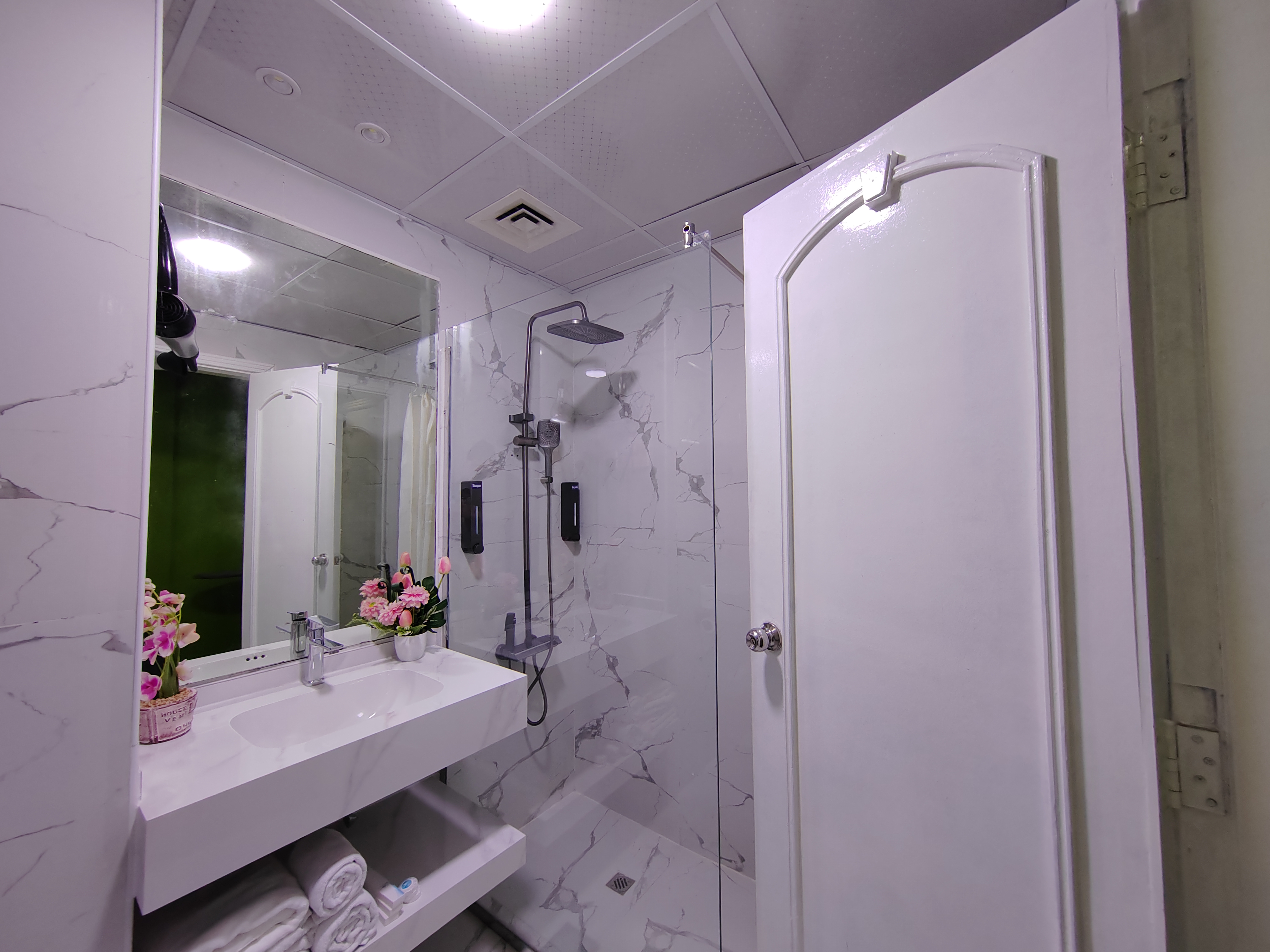 Triple Deluxe One Bedroom