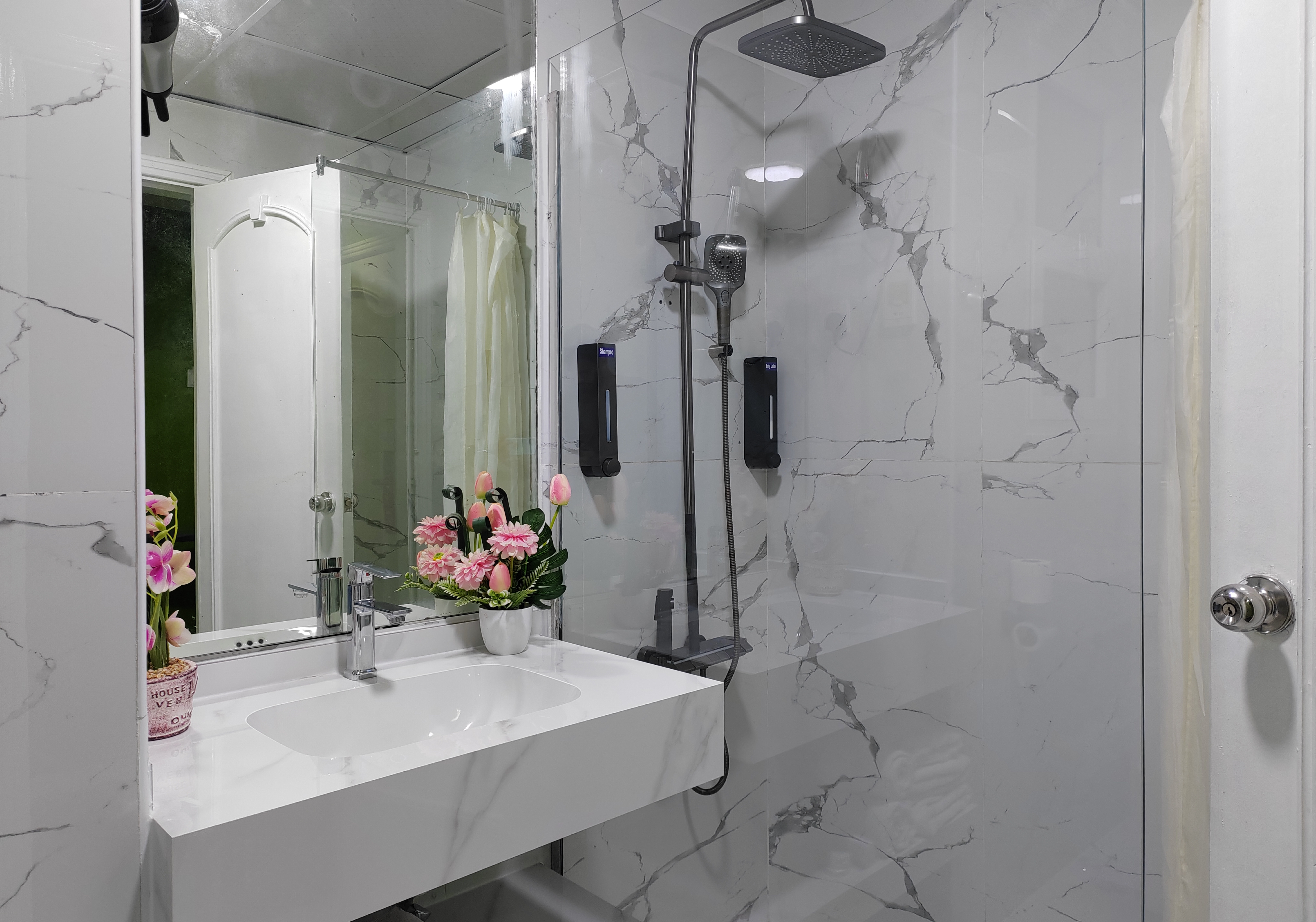 Triple Deluxe One Bedroom