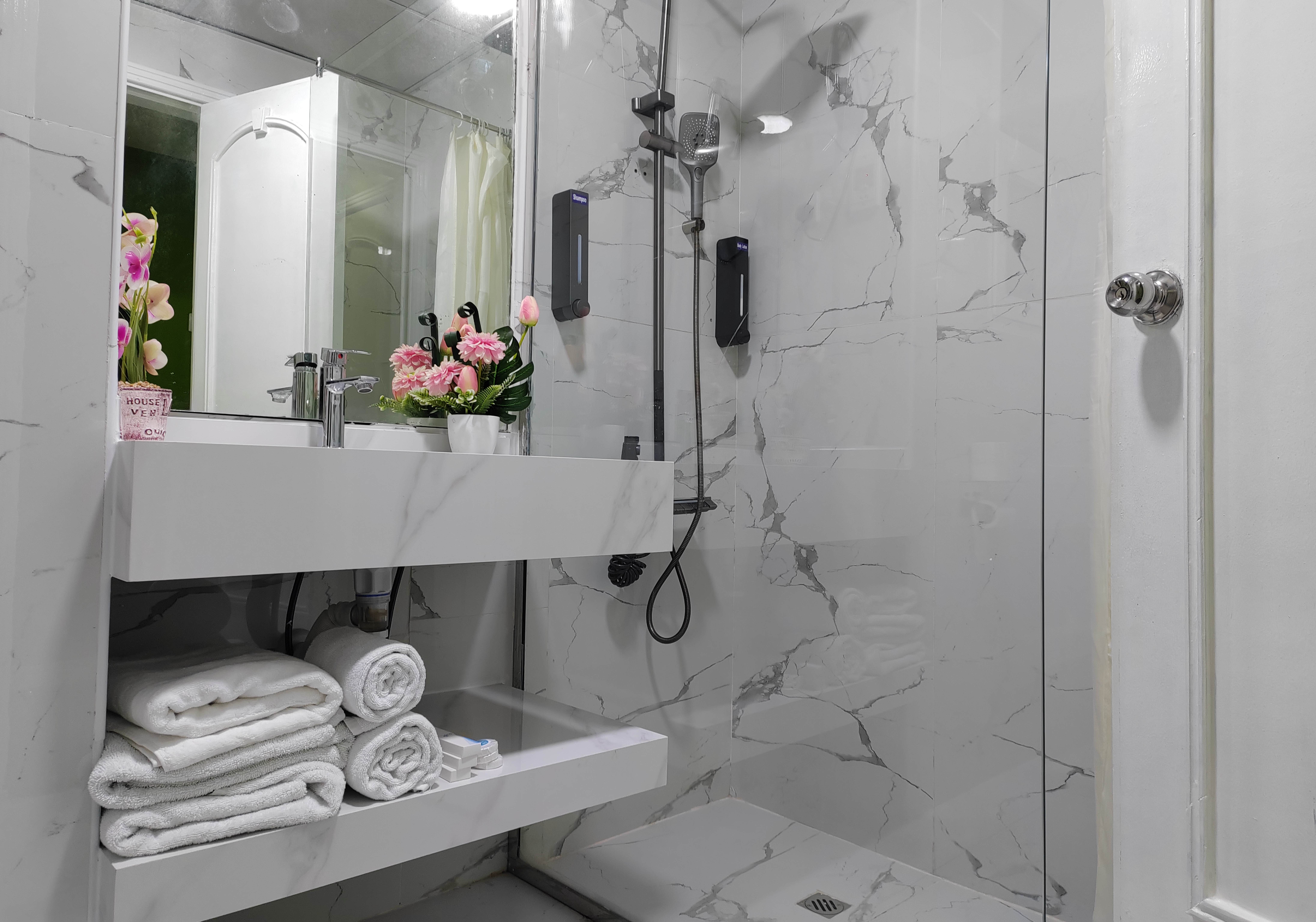 Triple Deluxe One Bedroom