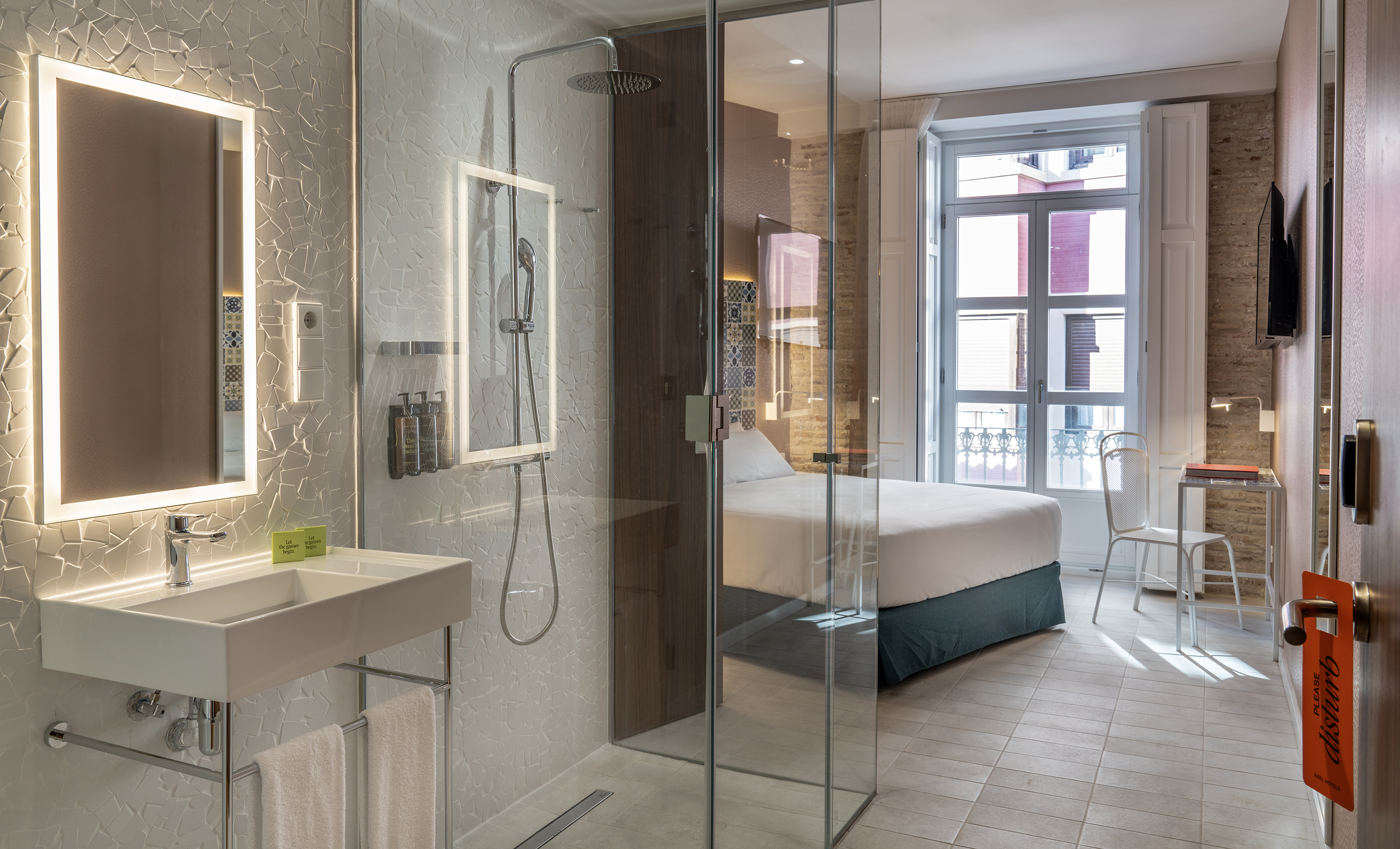 Double or Twin Standard