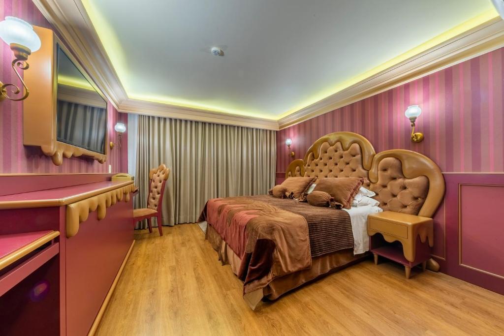 Triple Deluxe One Bed