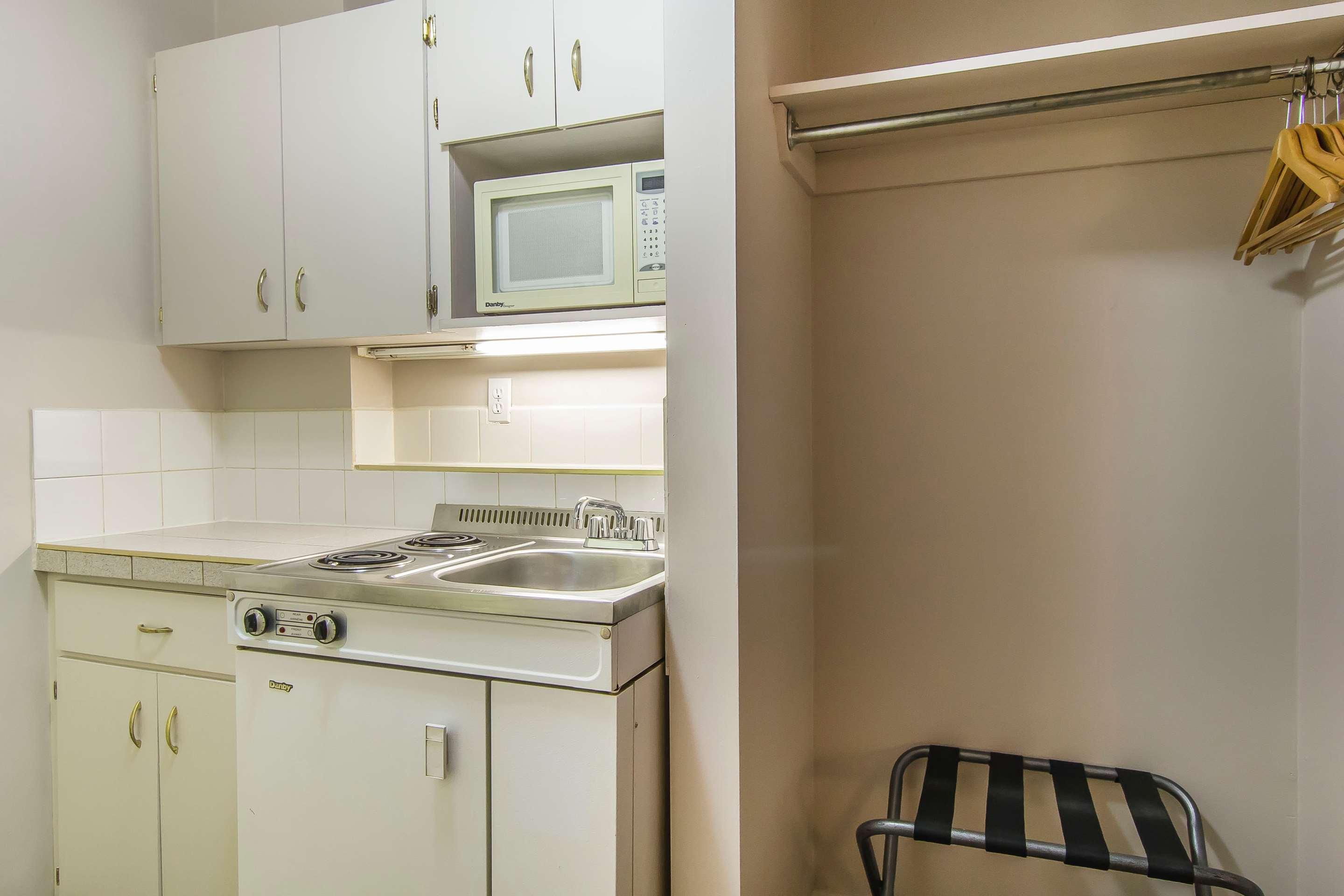 Double Two Queen Beds Non Smoking