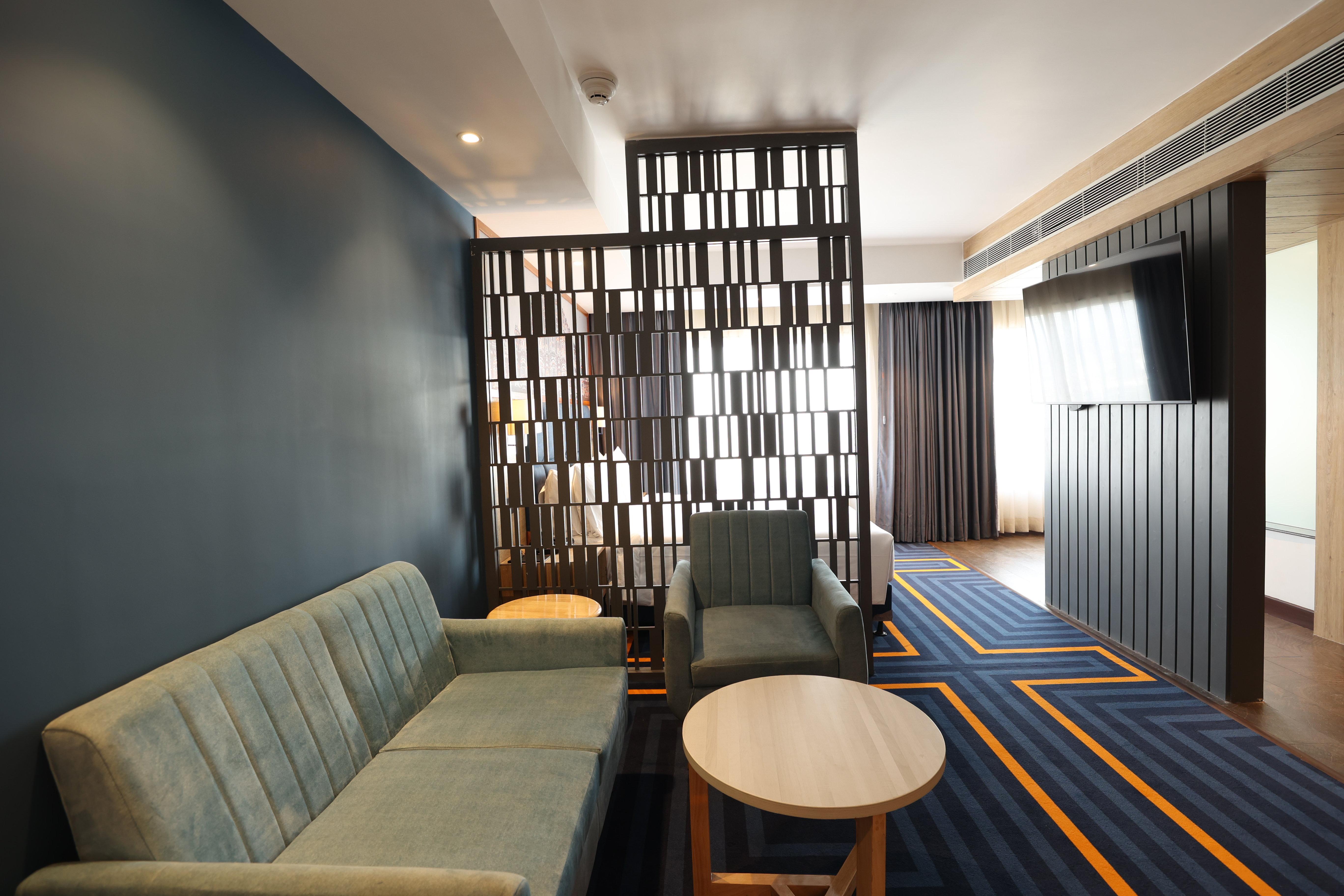 Suite with Kitchenette