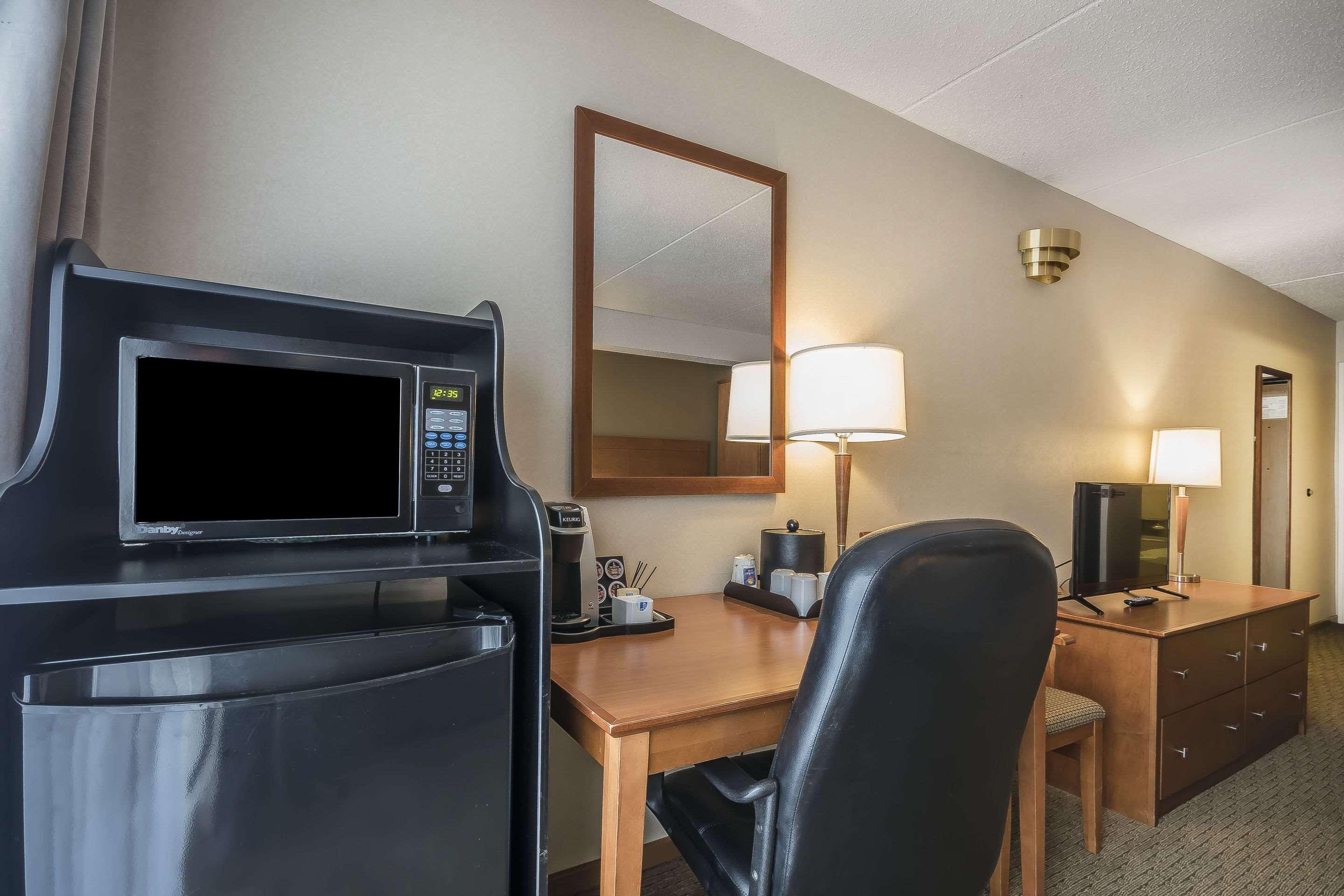 Double Queen Size Bed