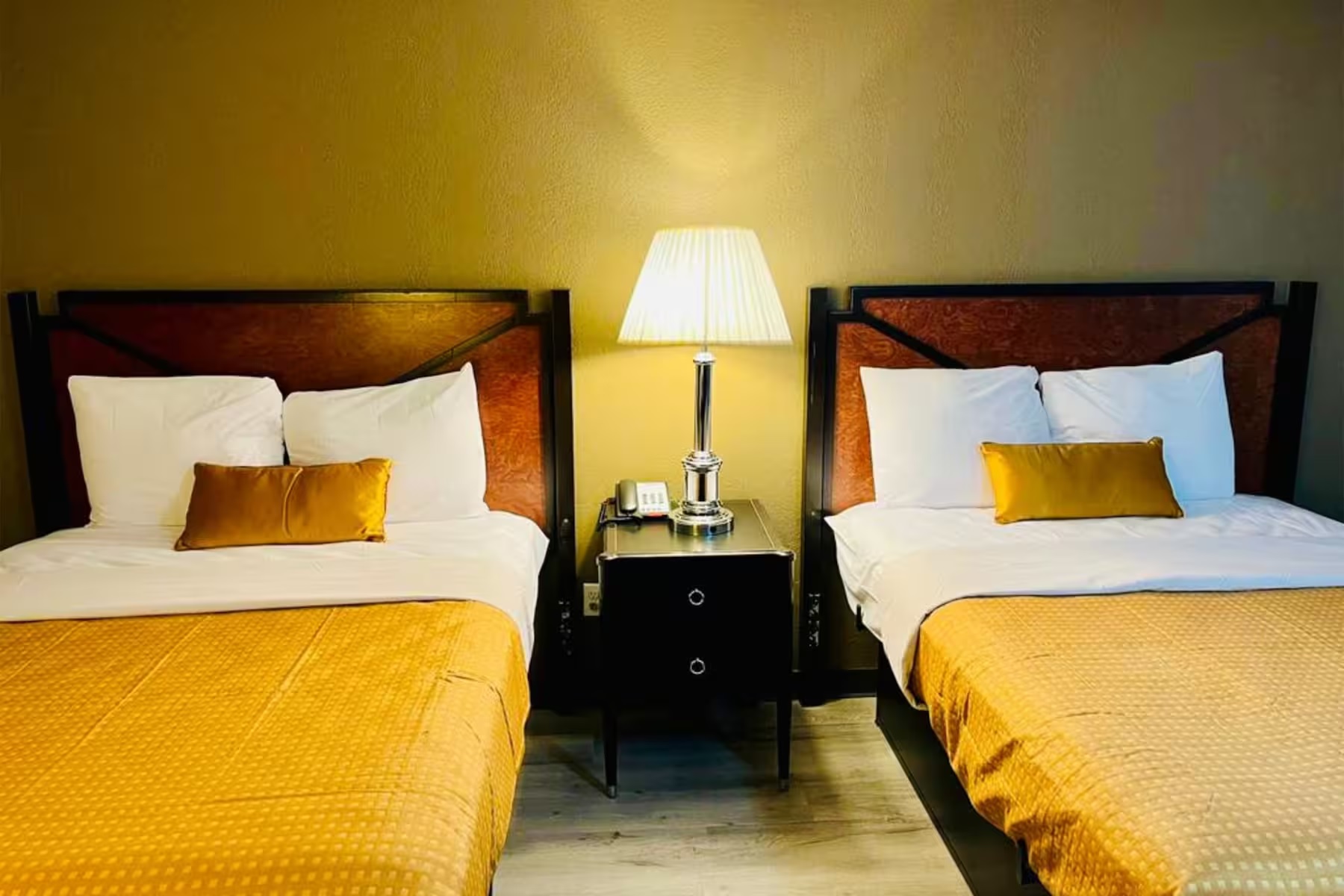 Suite Two Queen Beds