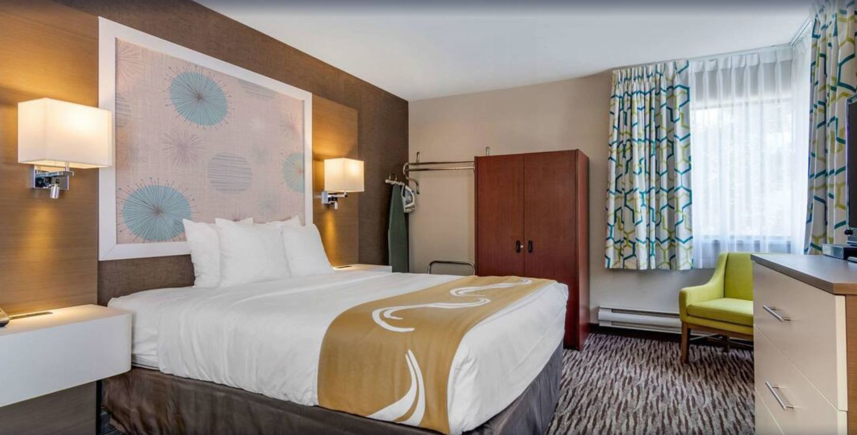 Double King Bed Non Smoking