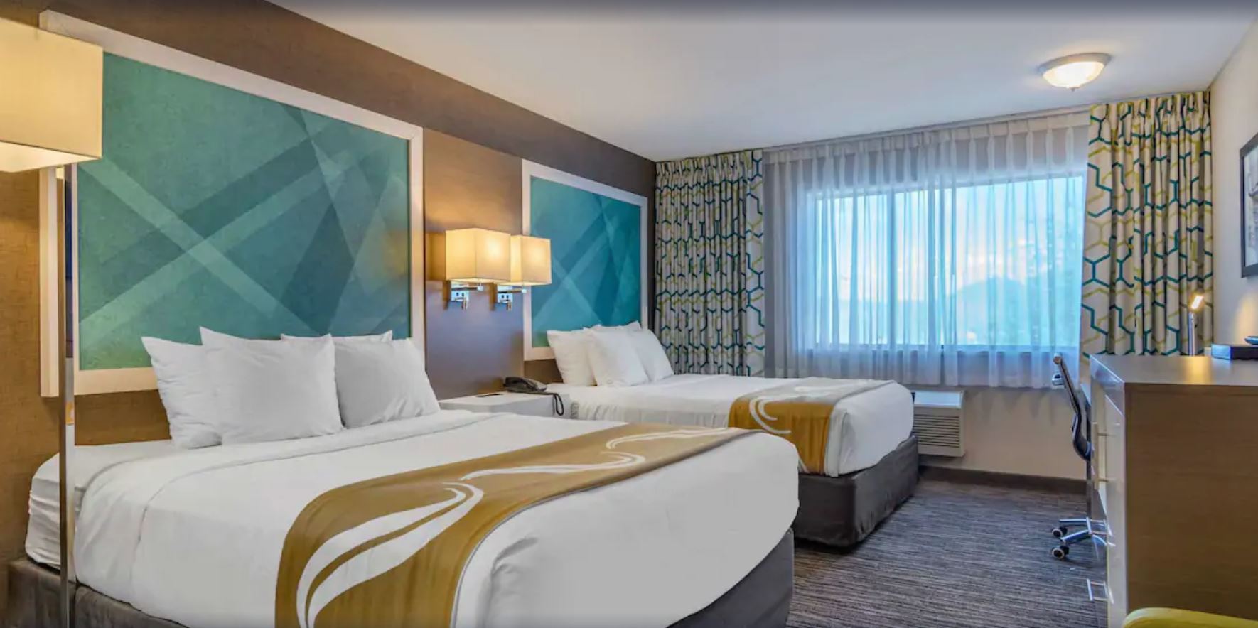 Suite Two Queen Beds Non Smoking