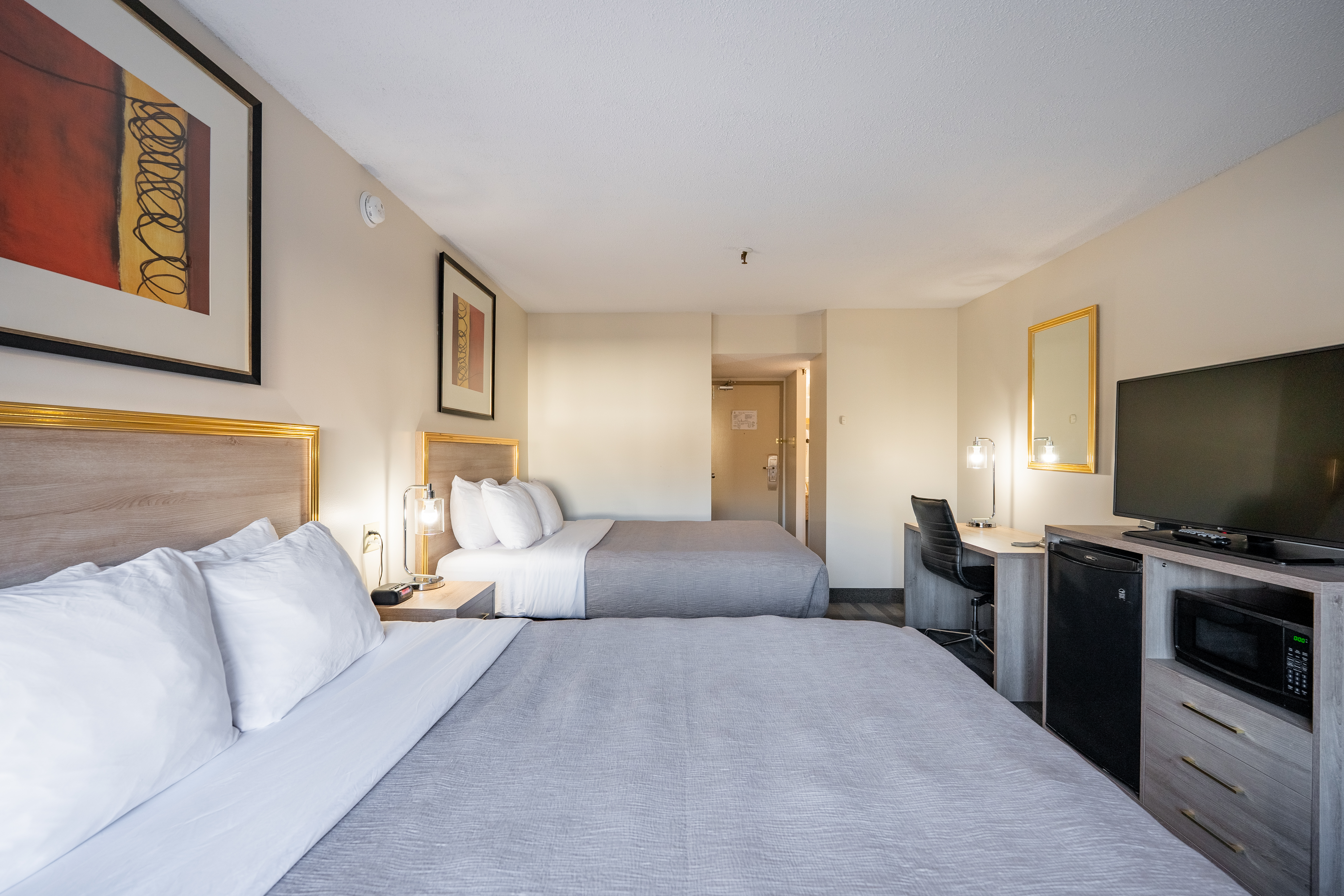 Double Two Queen Beds Non Smoking