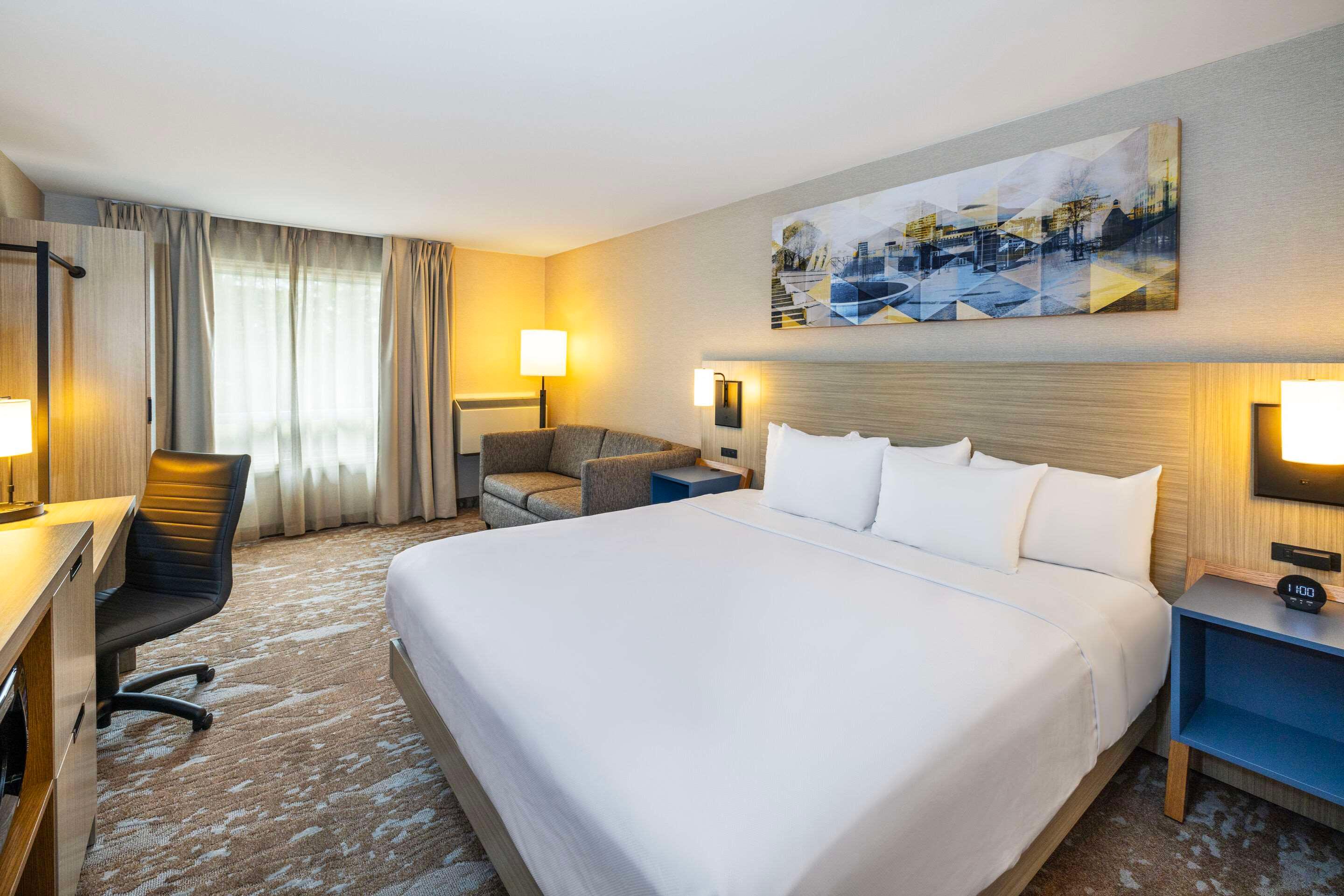 Double King Bed Non Smoking