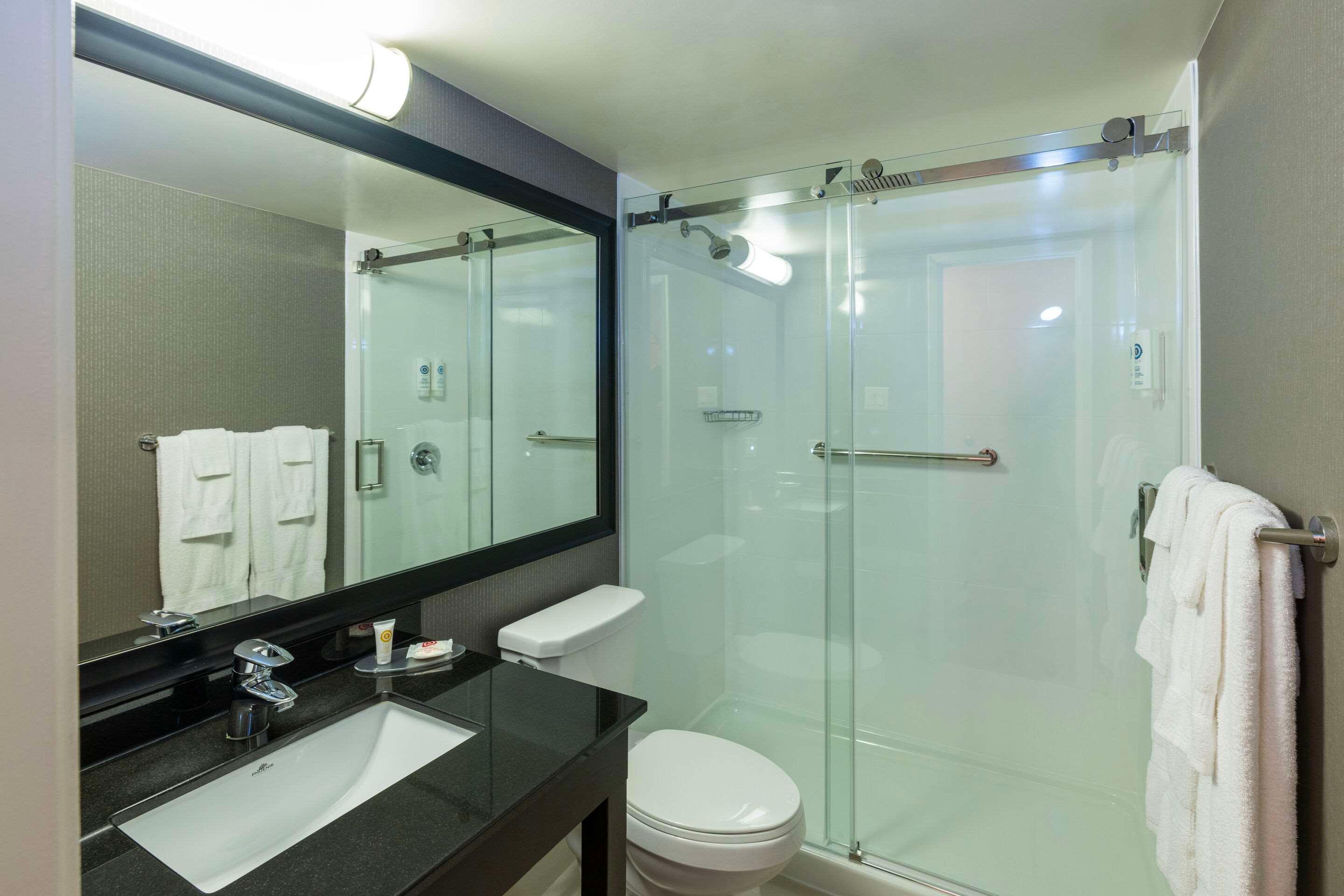 Double King Bed Non Smoking