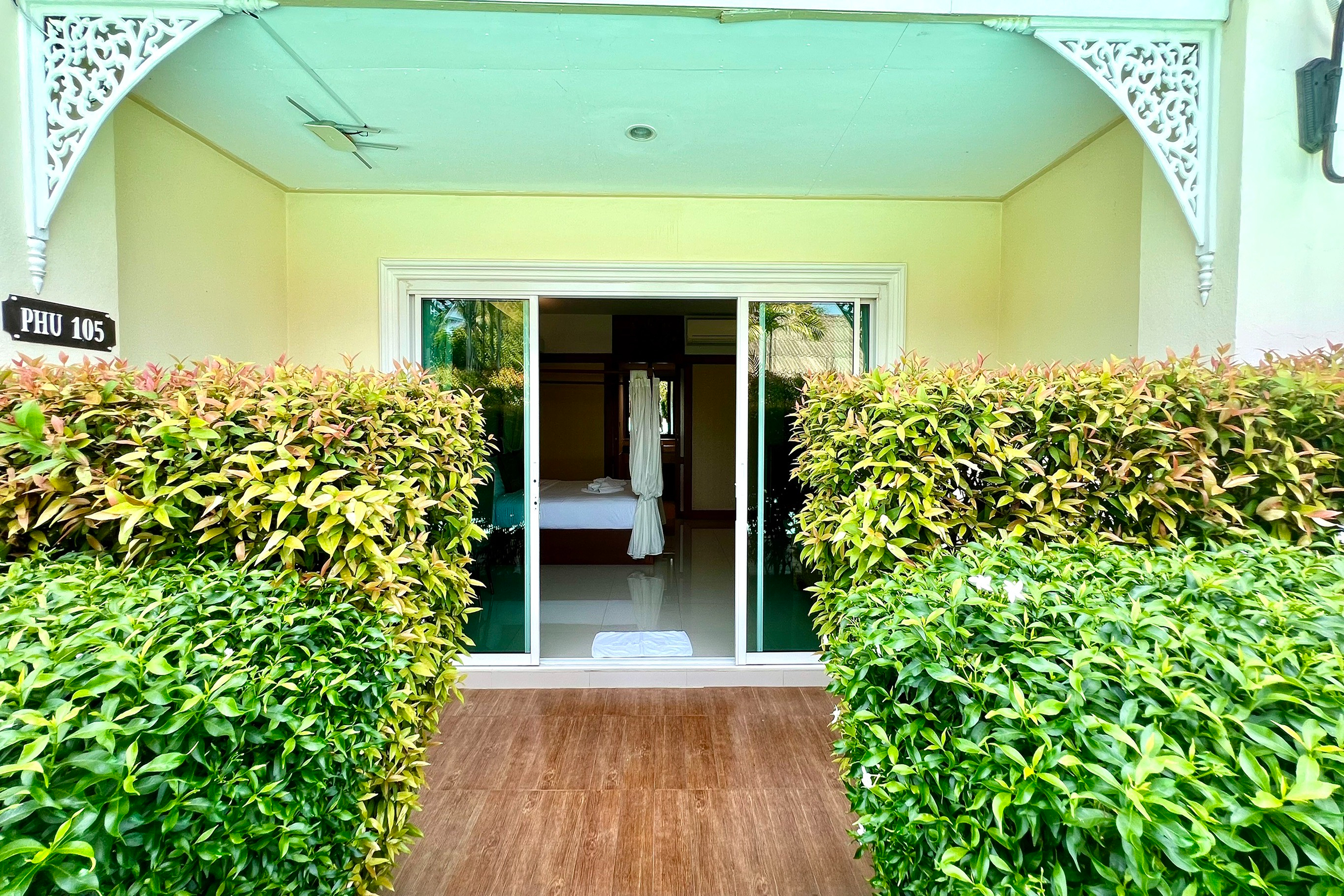 Double King Size Bed