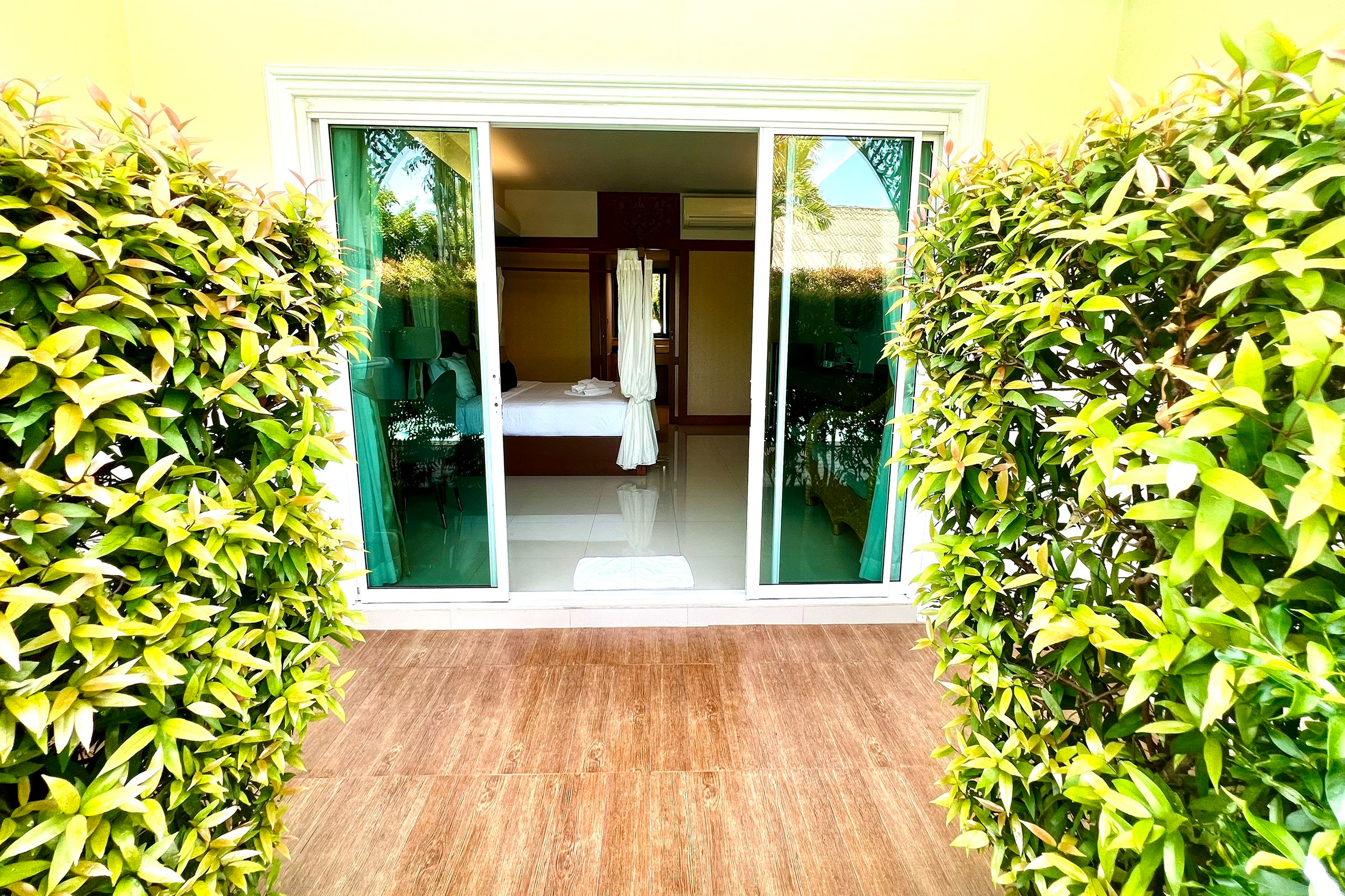 Double King Size Bed