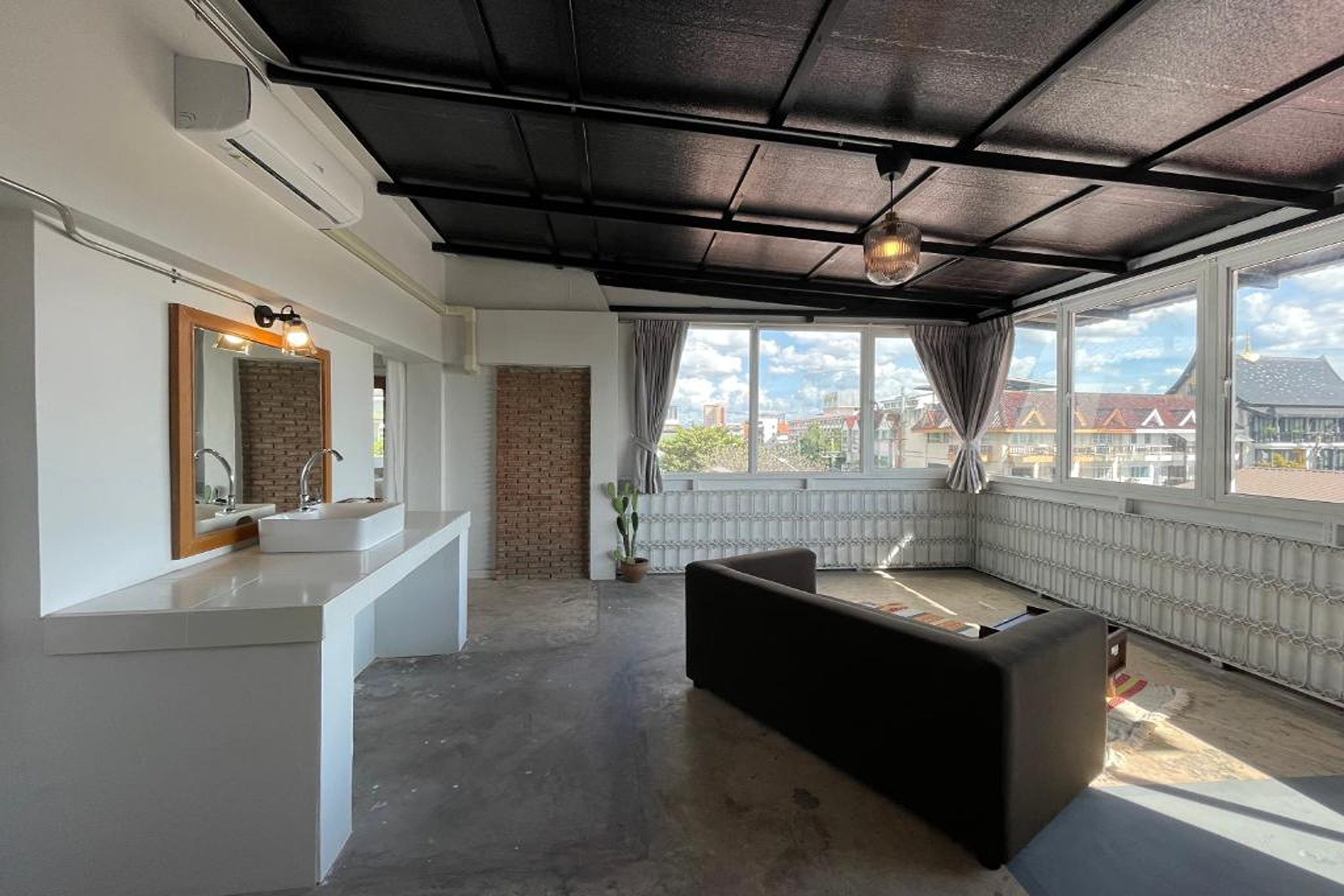 Quadruple with Balcony