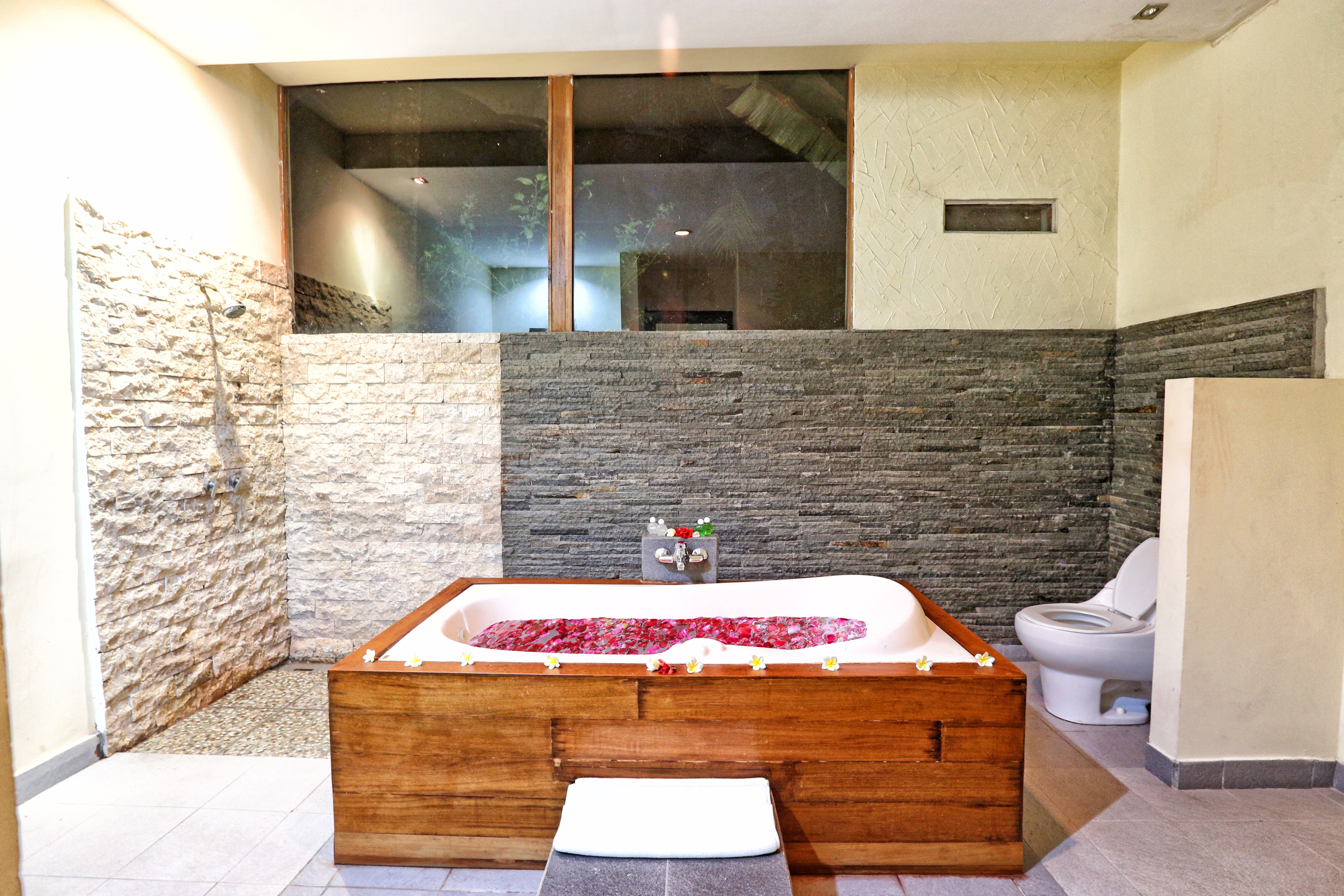 Double or Twin Deluxe