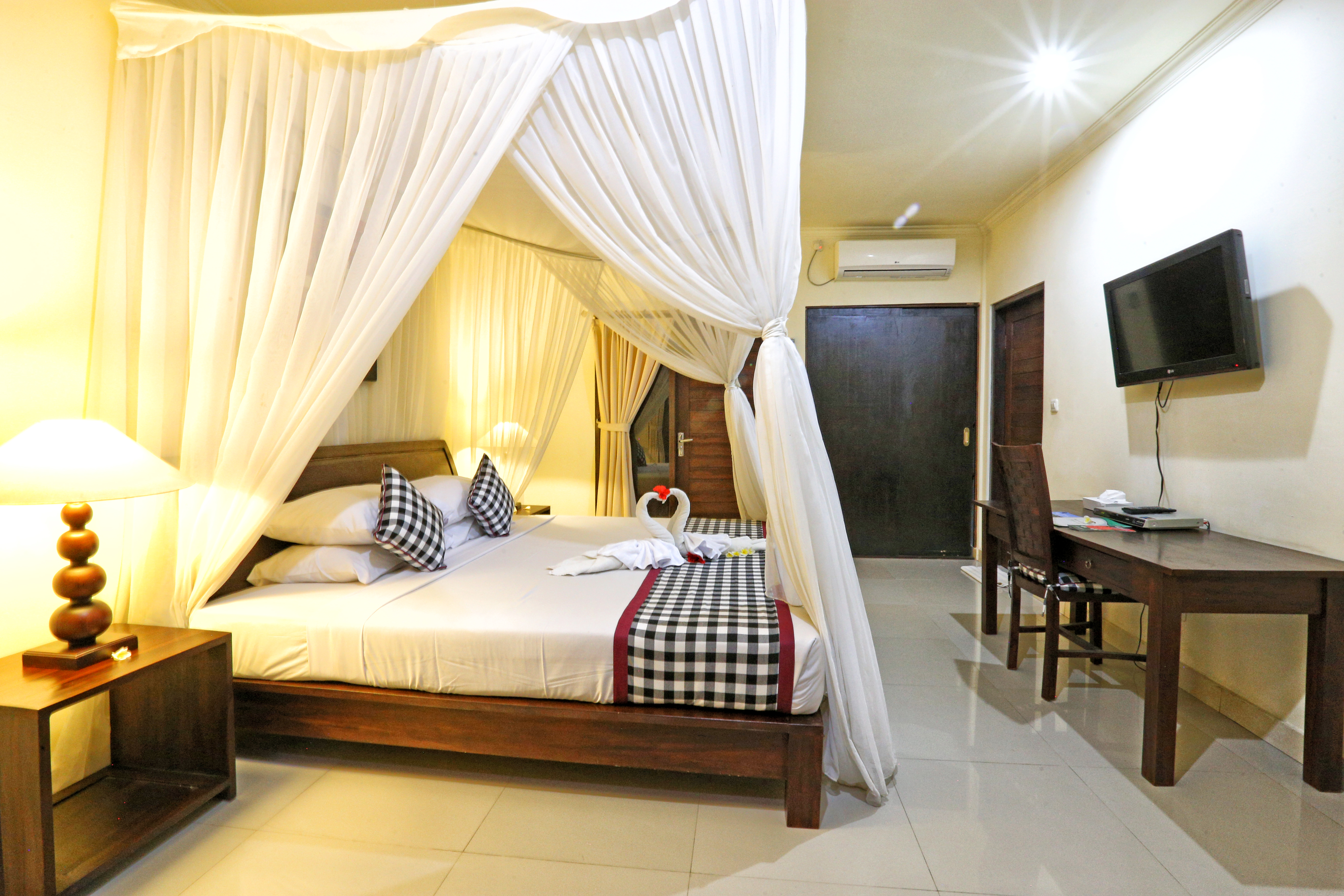 Double or Twin Deluxe