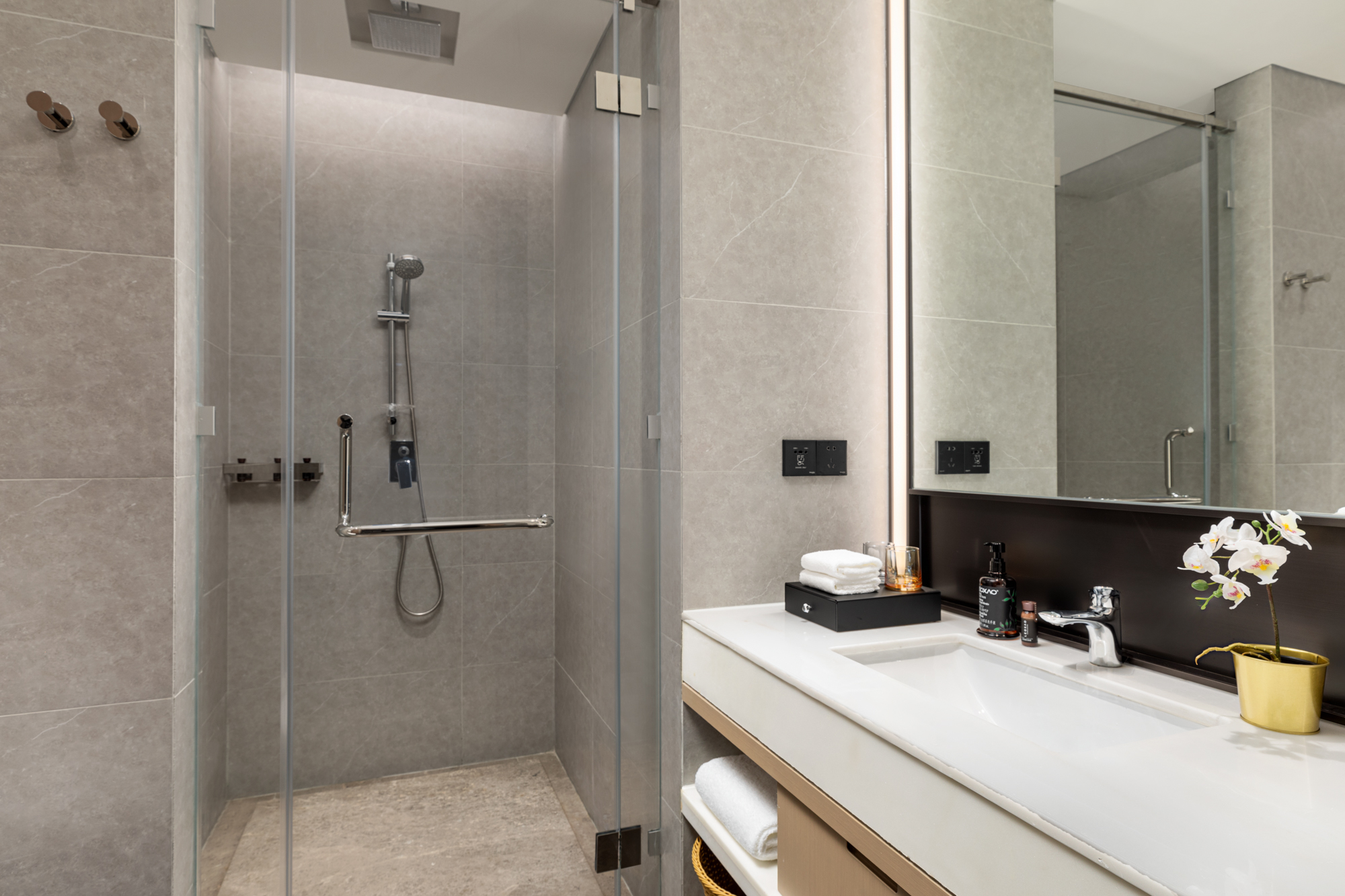 Double Deluxe Two Bedroom