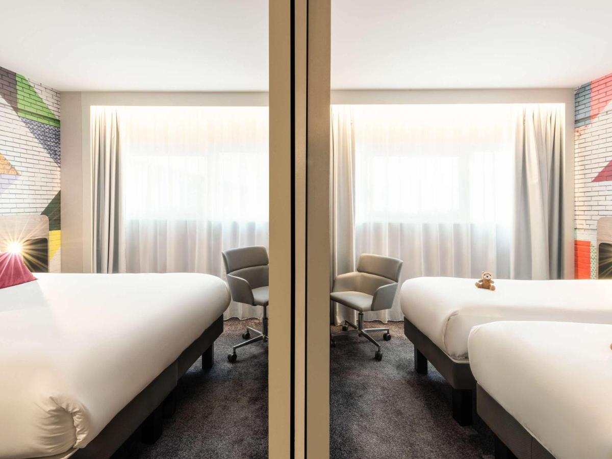 Suite Connecting Room