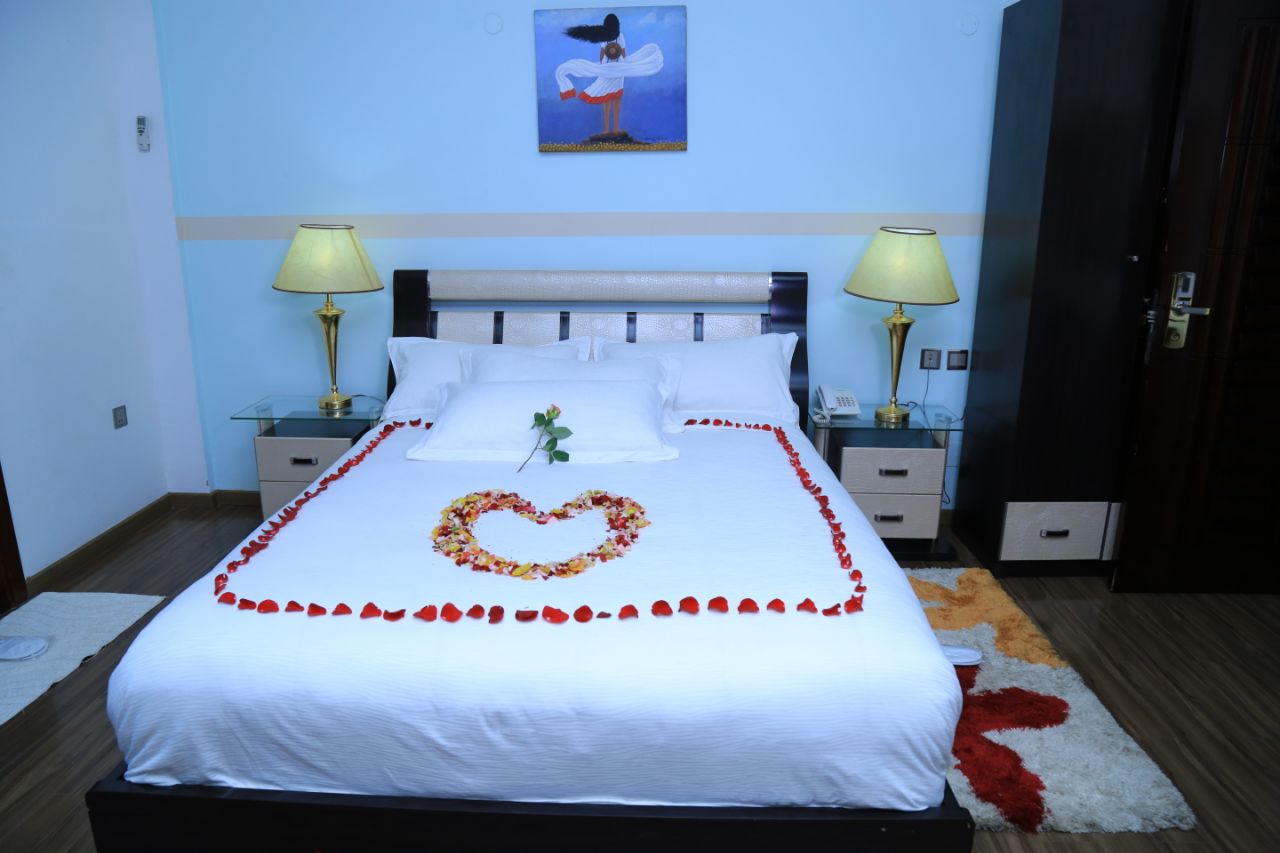 Double Deluxe King Bed