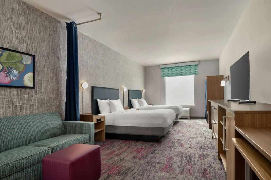 Studio Accessible-two Queen Beds