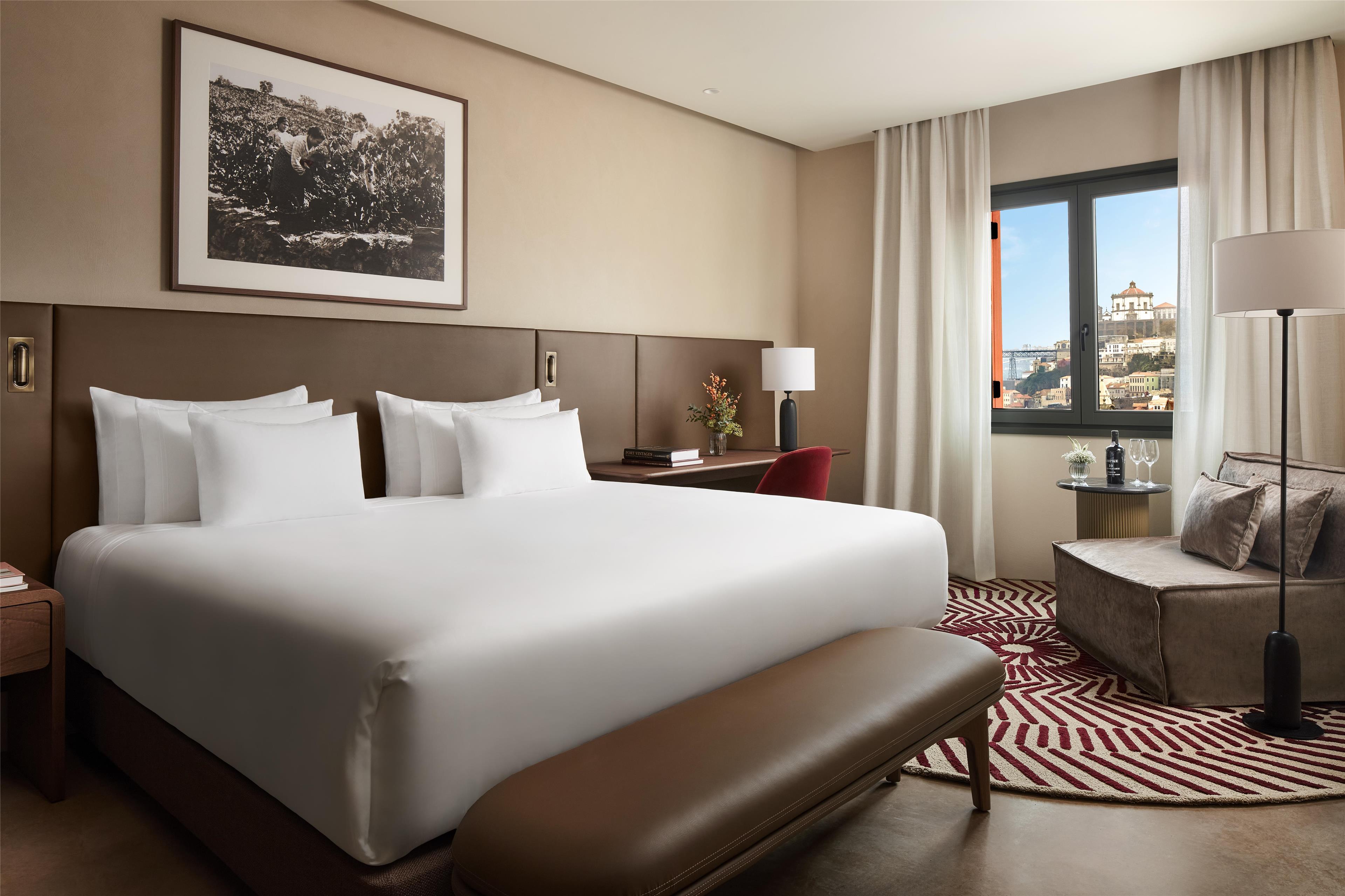 Family Room Deluxe River View