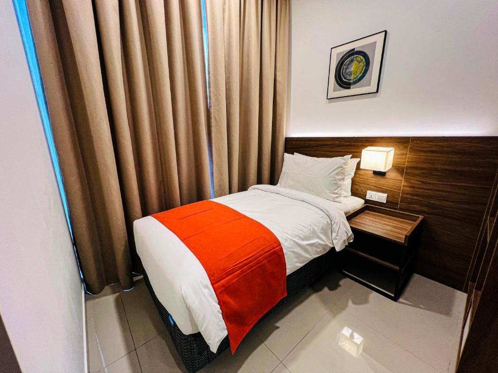 Apartment Three Bedrooms One Bathroom