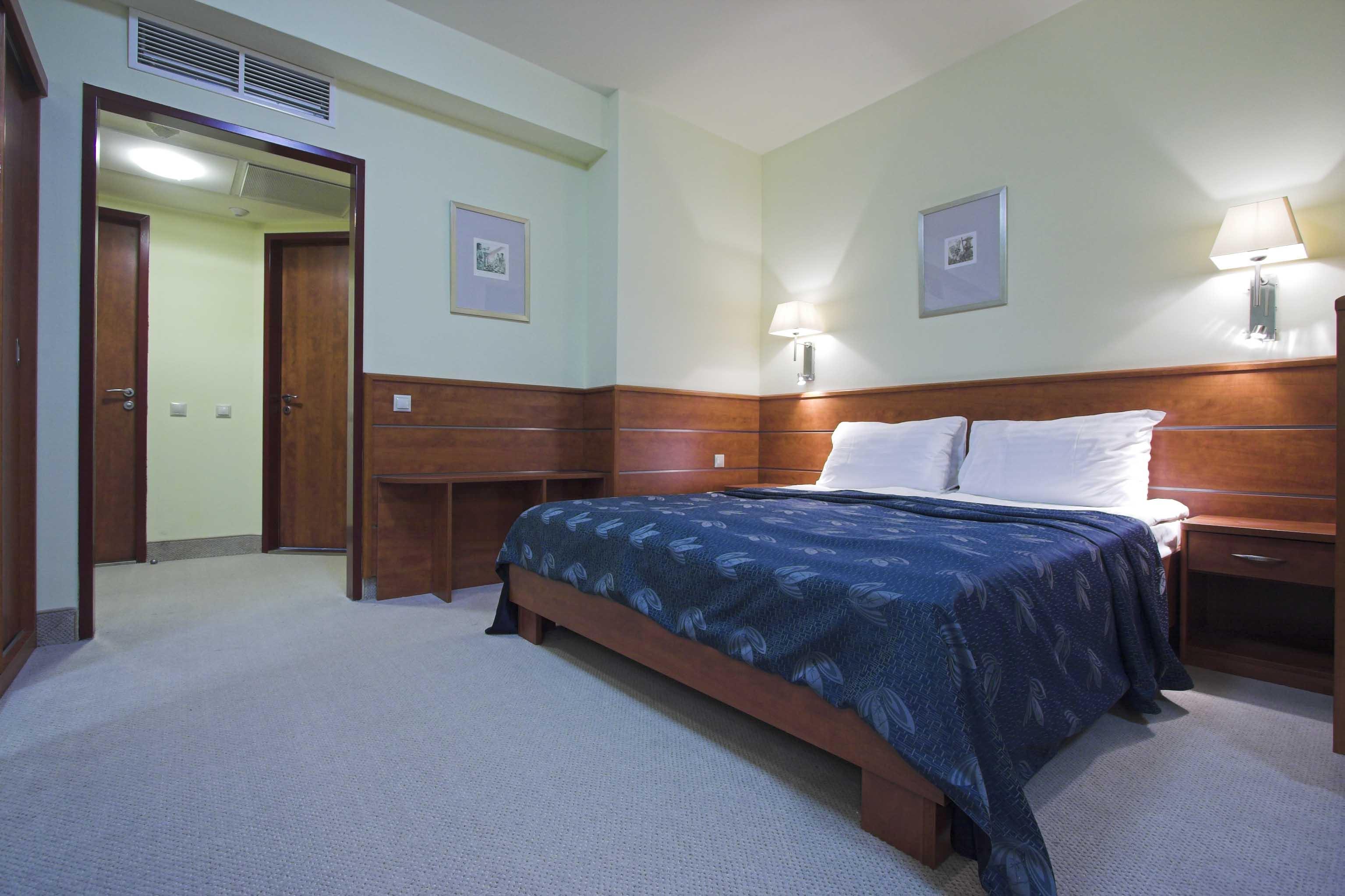 Double Single Superior