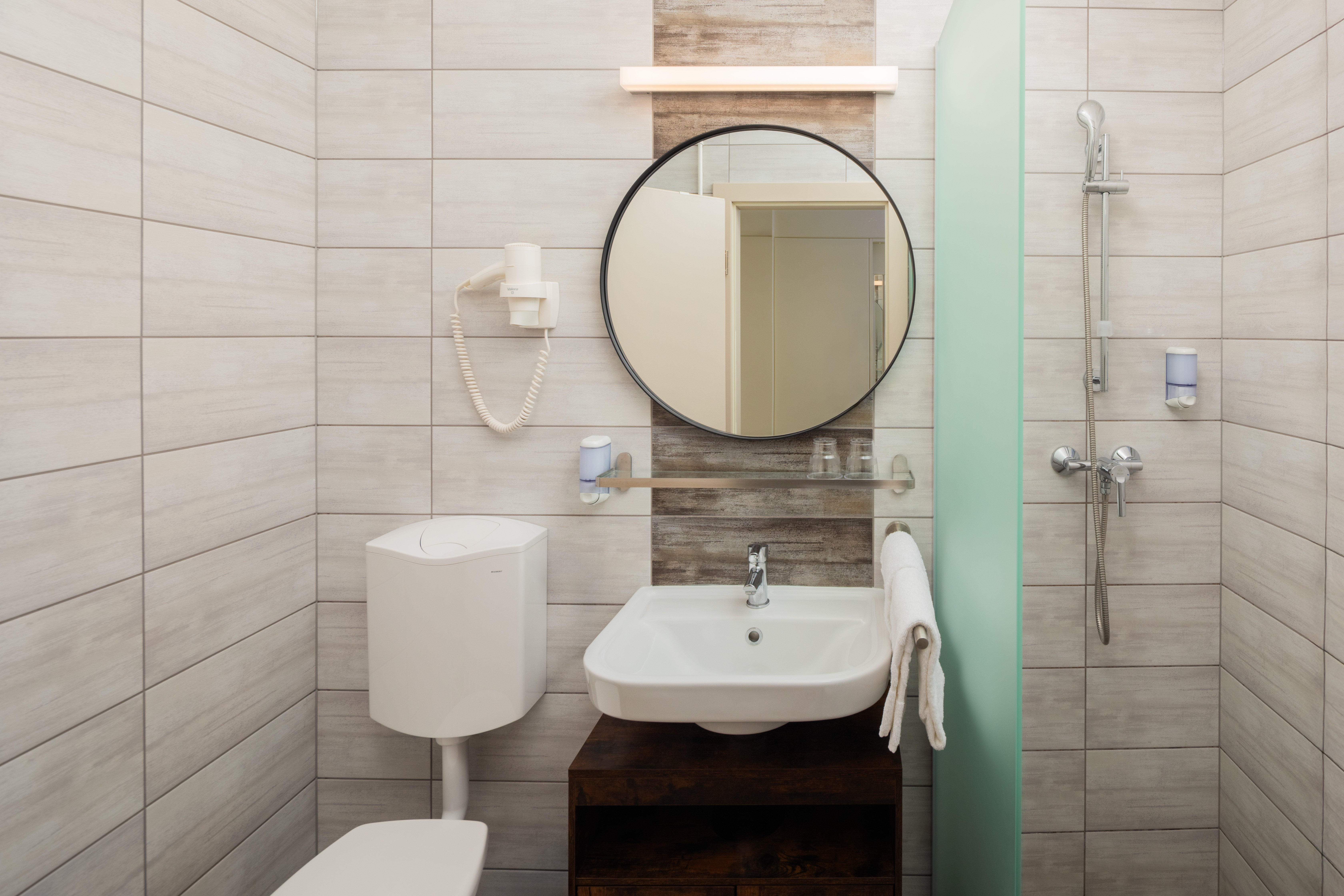 Double or Twin Standard