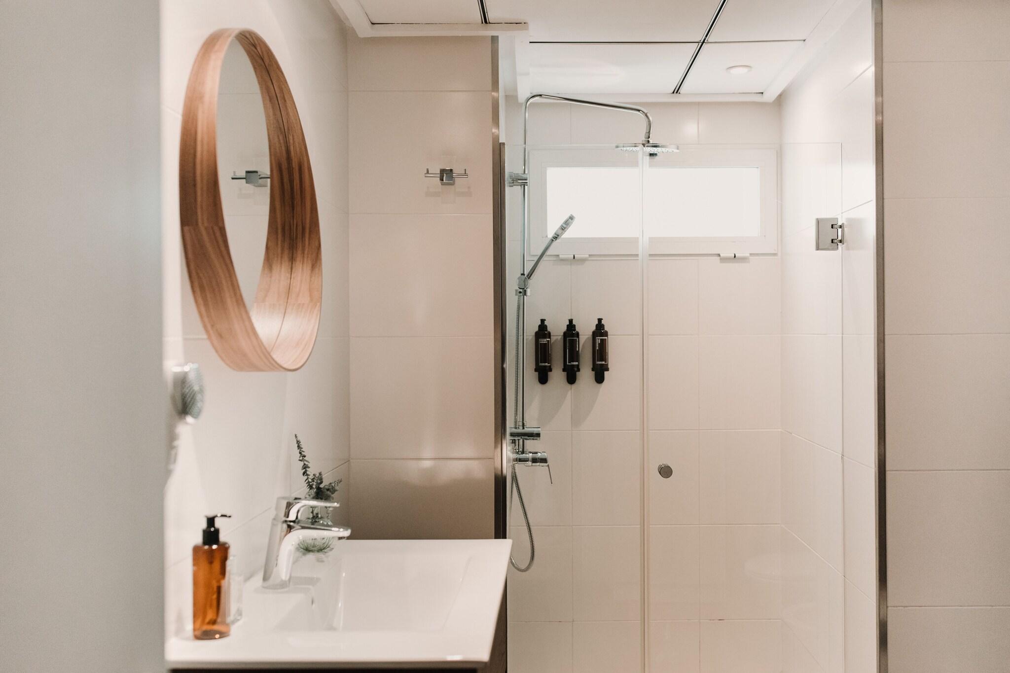 Double Queen Size Bed